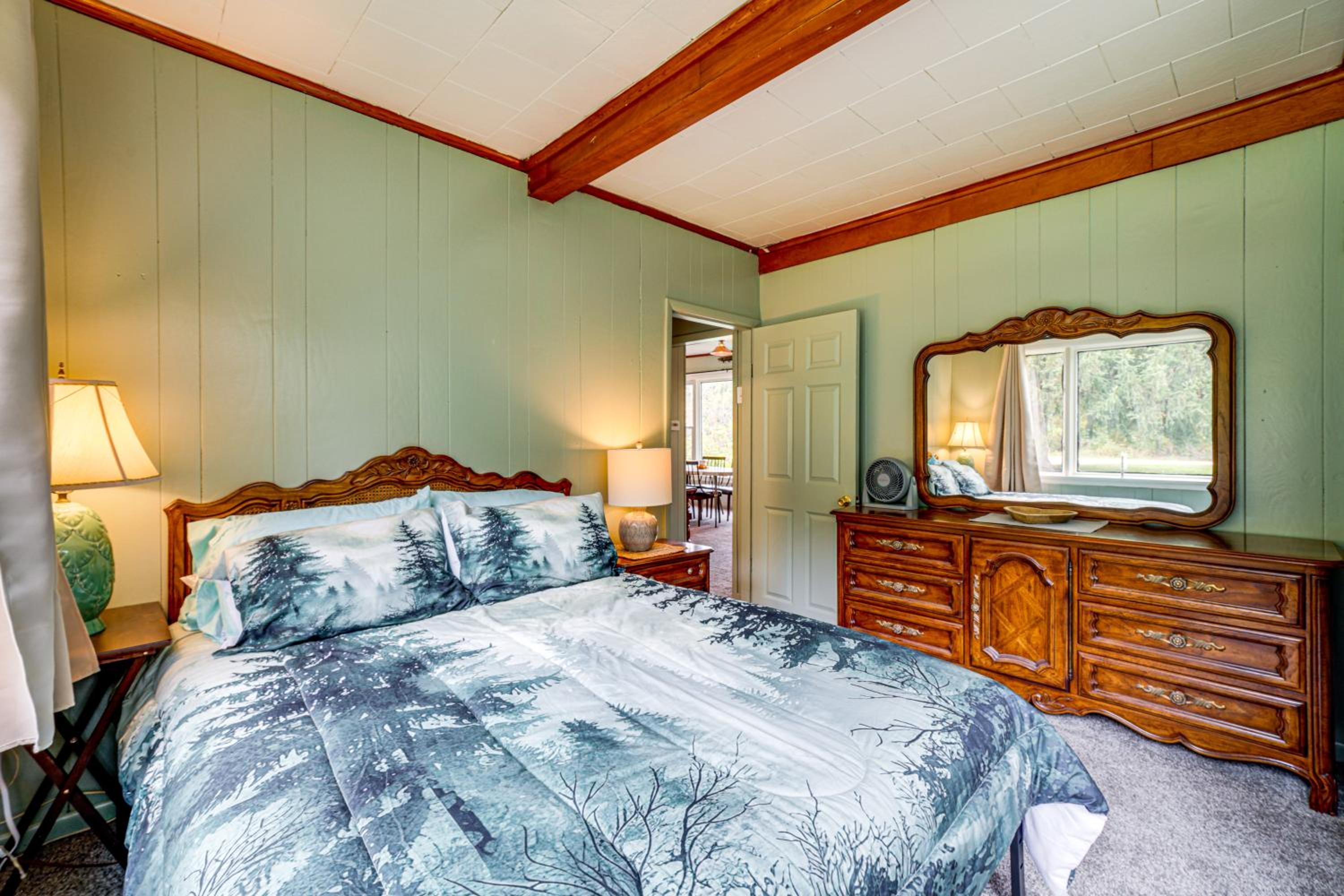 The Fishtales Riverhouse Iroquois River Stay!
