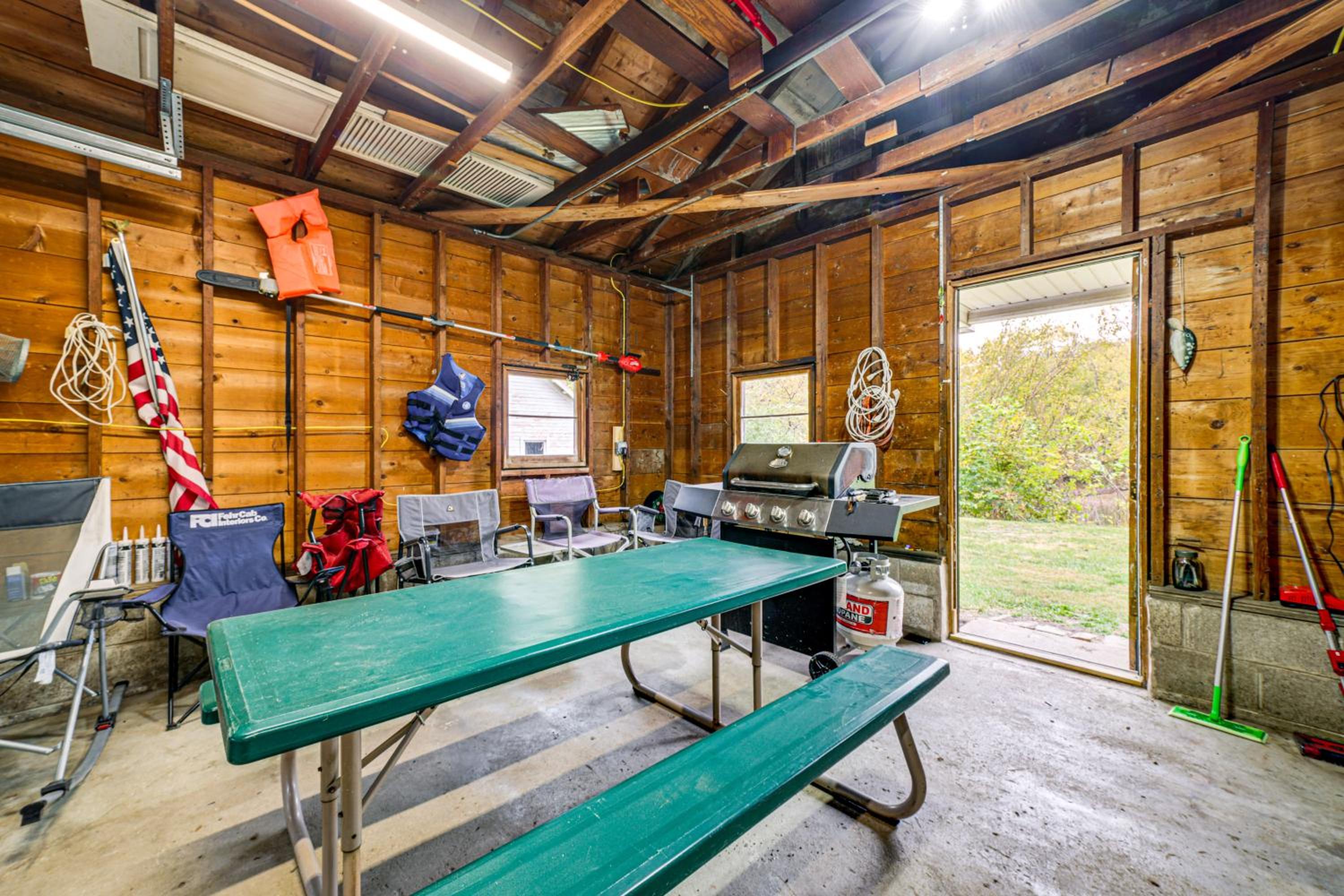 The Fishtales Riverhouse Iroquois River Stay!