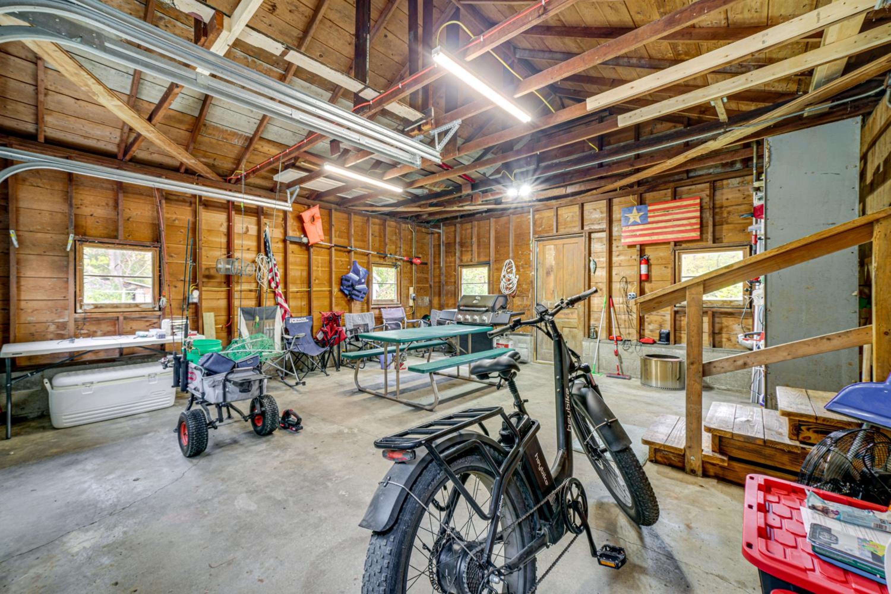 The Fishtales Riverhouse Iroquois River Stay!