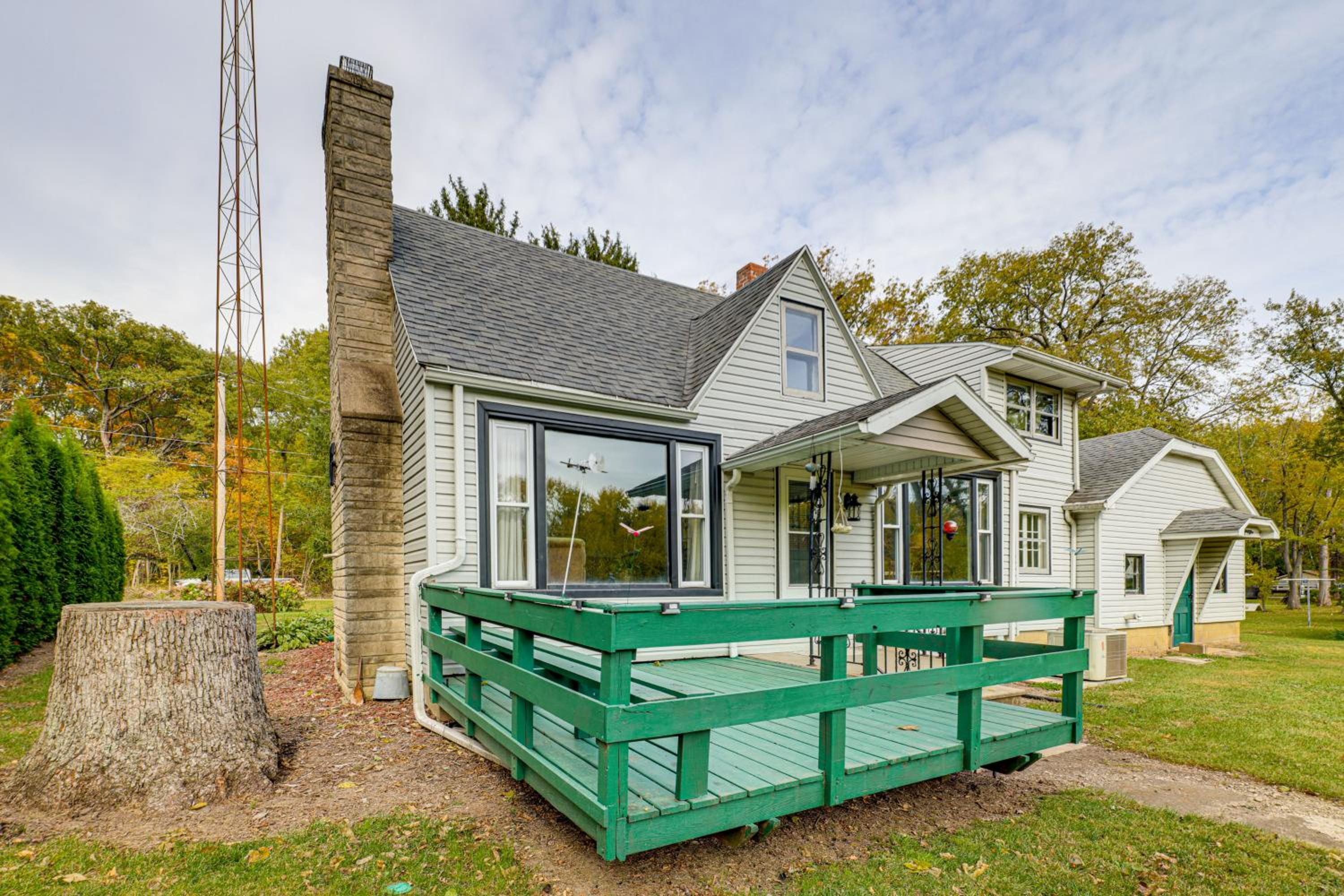 The Fishtales Riverhouse Iroquois River Stay!