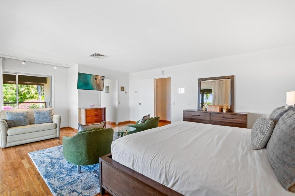 Hale Kalapu · Large Home 180° Ocean Views Walk2Beach Hale Kalapu