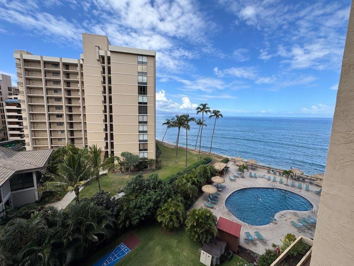 Royal Kahana 616 · RK 616 Oceanfront Escape w Pool | Steps2Beach