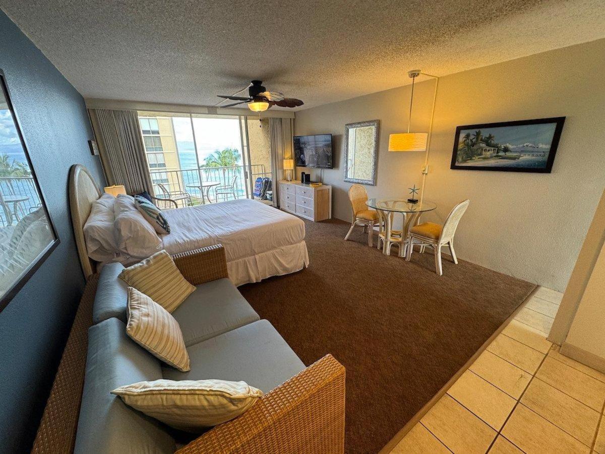 Royal Kahana 616 · RK 616 Oceanfront Escape w Pool | Steps2Beach