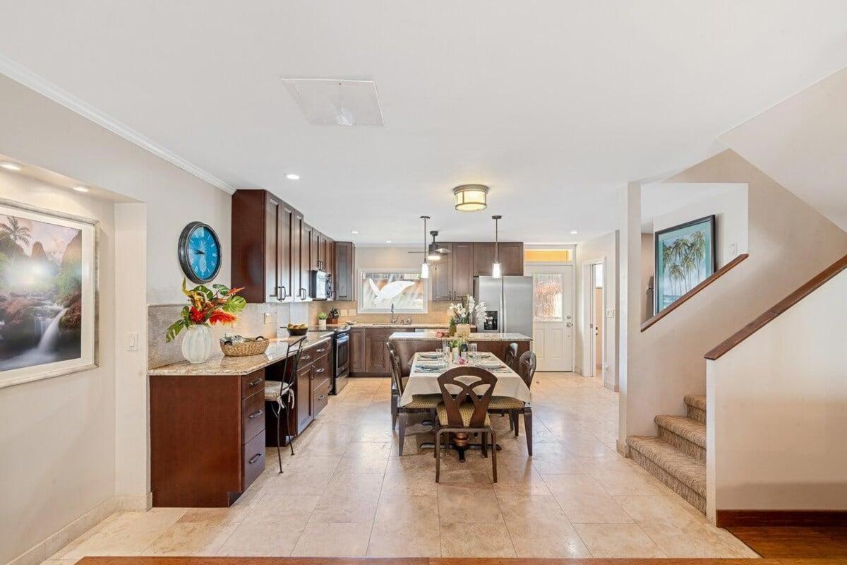 Puamana 153-4 · PU 153-4 Spacious Puamana Unit & Walk To The Bea