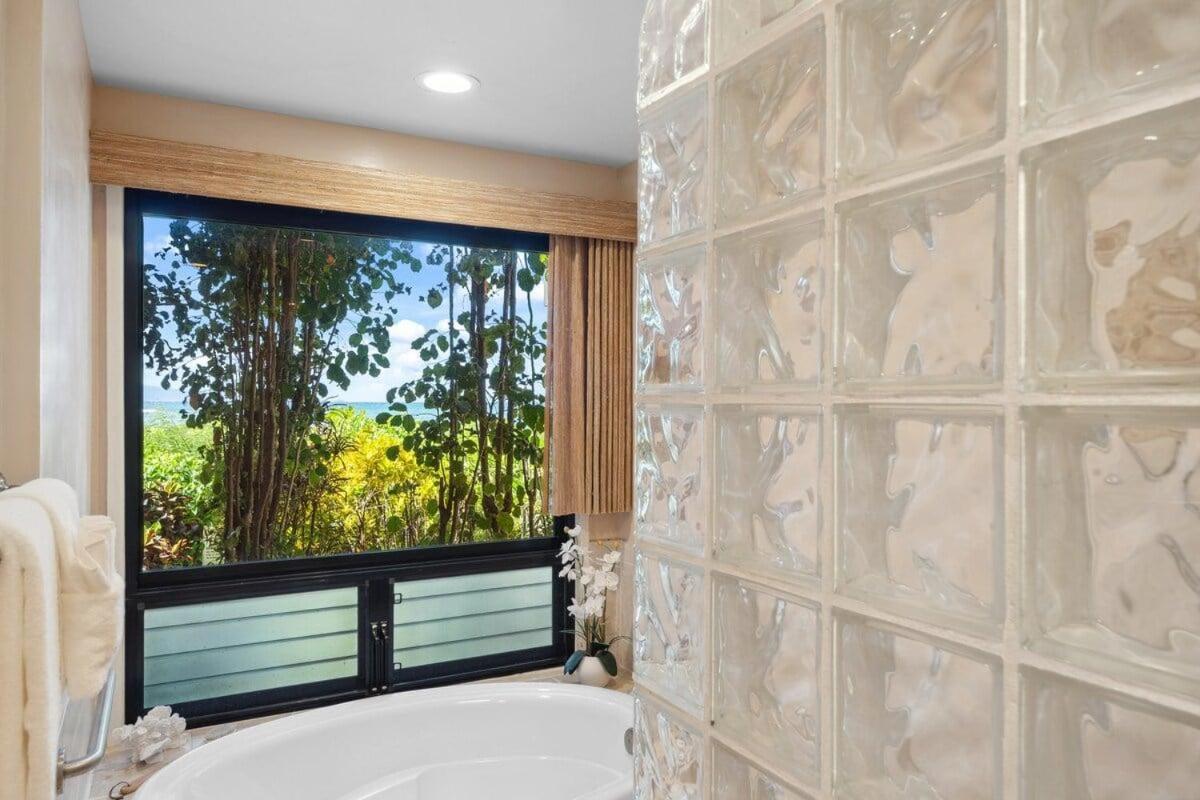Kahana Village 31 · KHV 31 Spacious Direct Oceanfront 3BD Condo