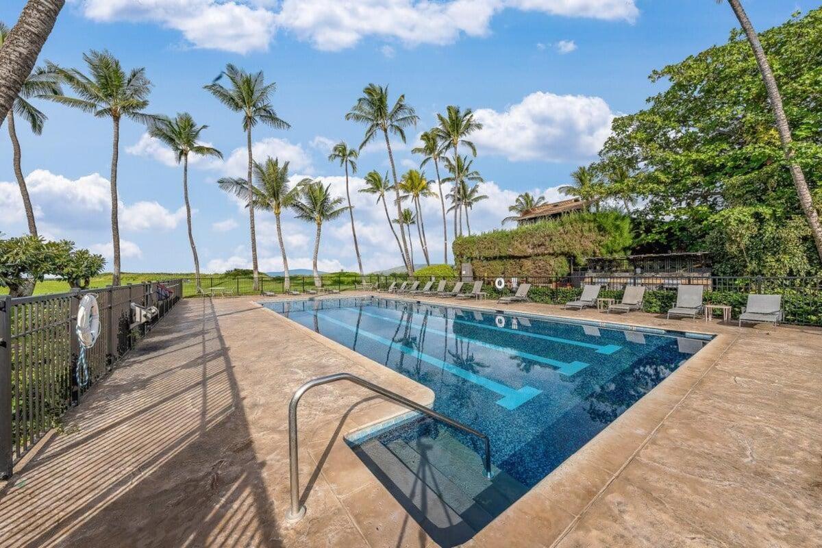 Waiohuli Beach Hale C212 · 2BD Kihei Condo Easy Beach Access