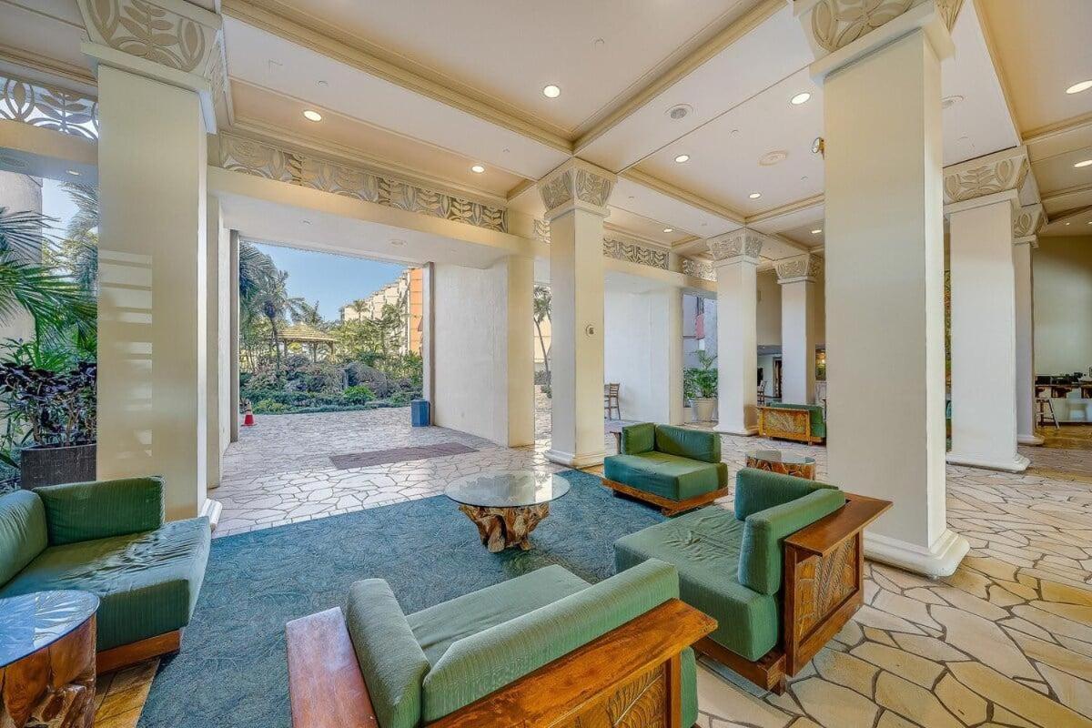 Kaanapali Shores 529 · KS 529 Oceanview 2BD Condo Steps to the P