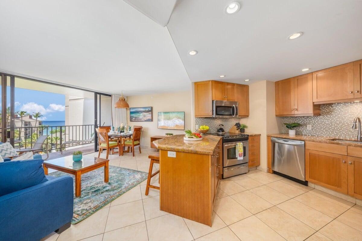 Kaanapali Shores 515 · KS 515 Updated 2Bedroom at BeachFron