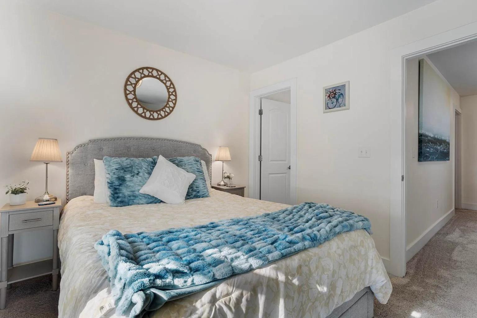 Pelican Cove Cottage located Downtown Ocean Springs