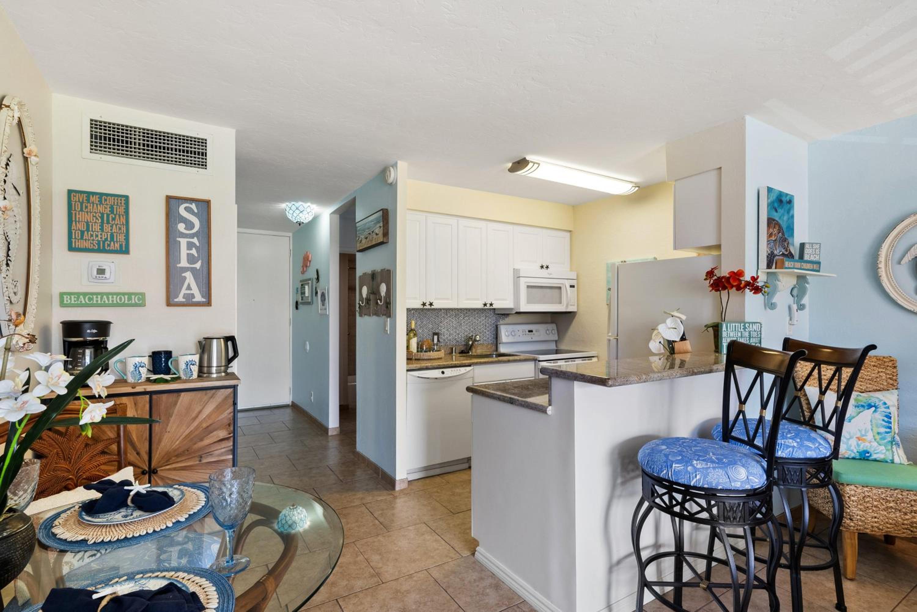 Lahaina Shores 428 · LS 428 Dream Vacation Studio by the Beach a