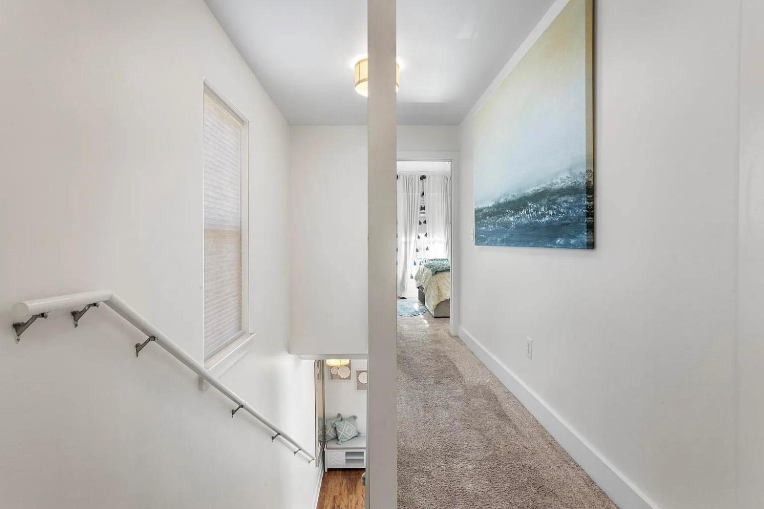 Pelican Cove Cottage located Downtown Ocean Springs