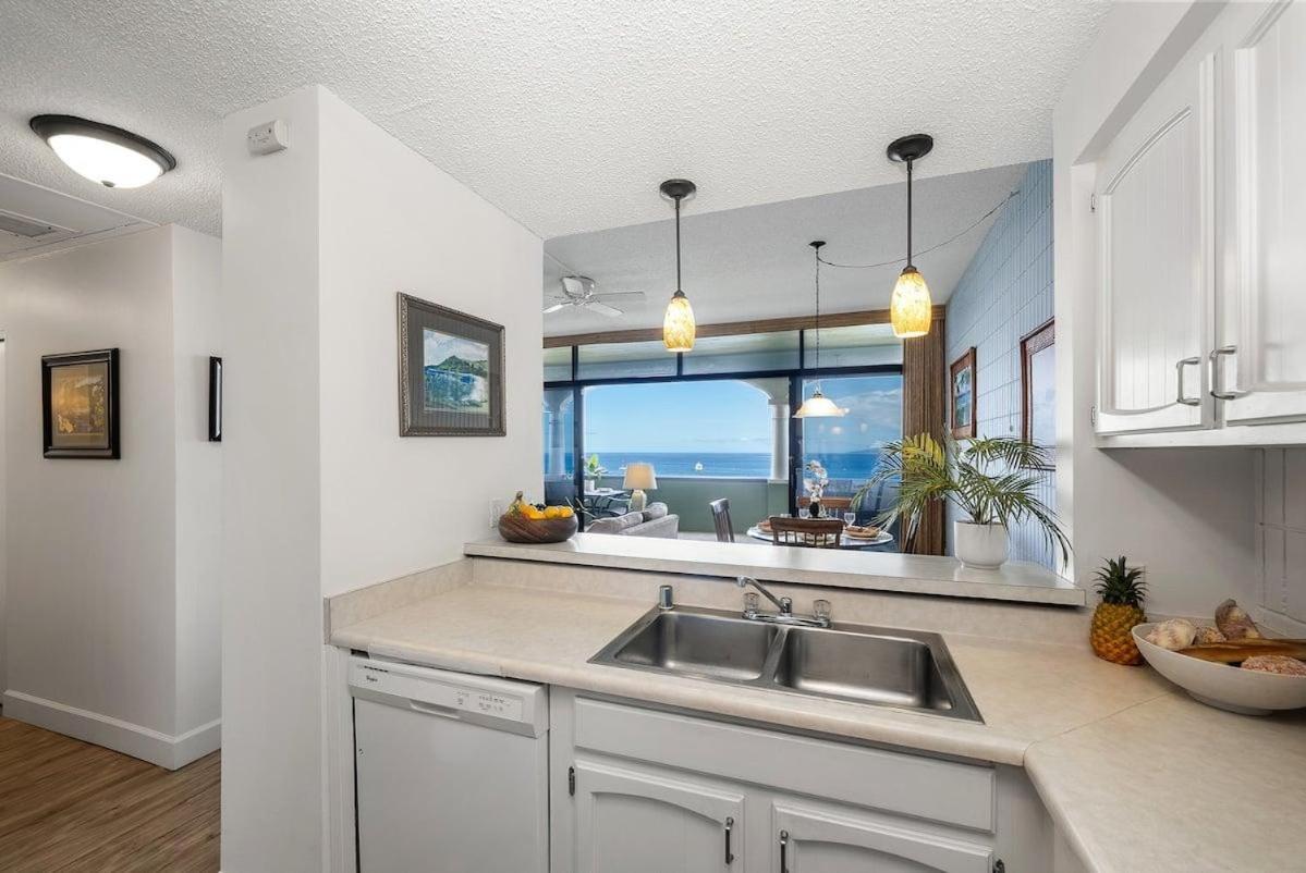 Lahaina Shores PH1 · LS PH1 Oceanfront Penthouse Condo w Panoram