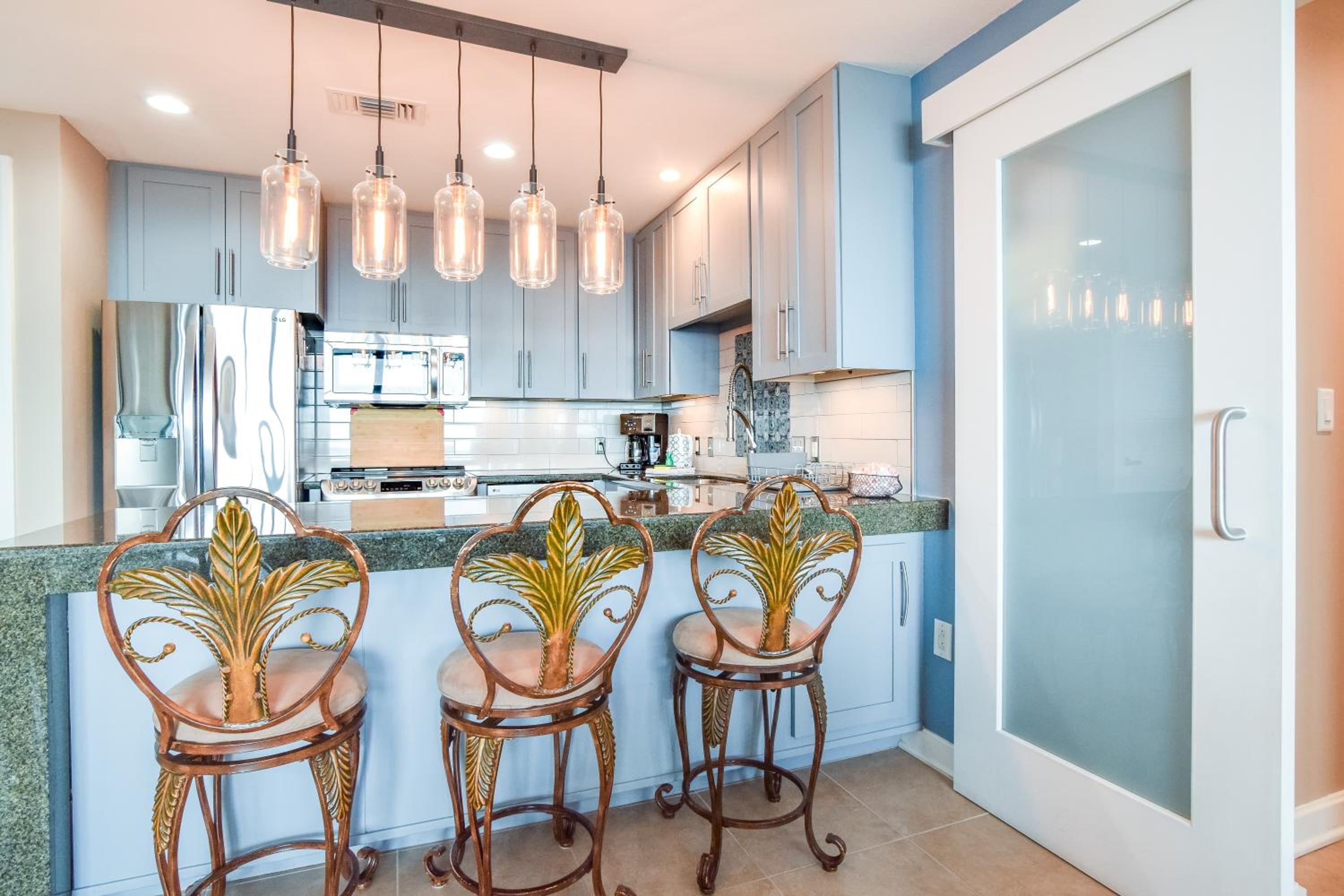 Beautiful 15th floor 2 bedroom, 2 bath condo at The Ocean Club!