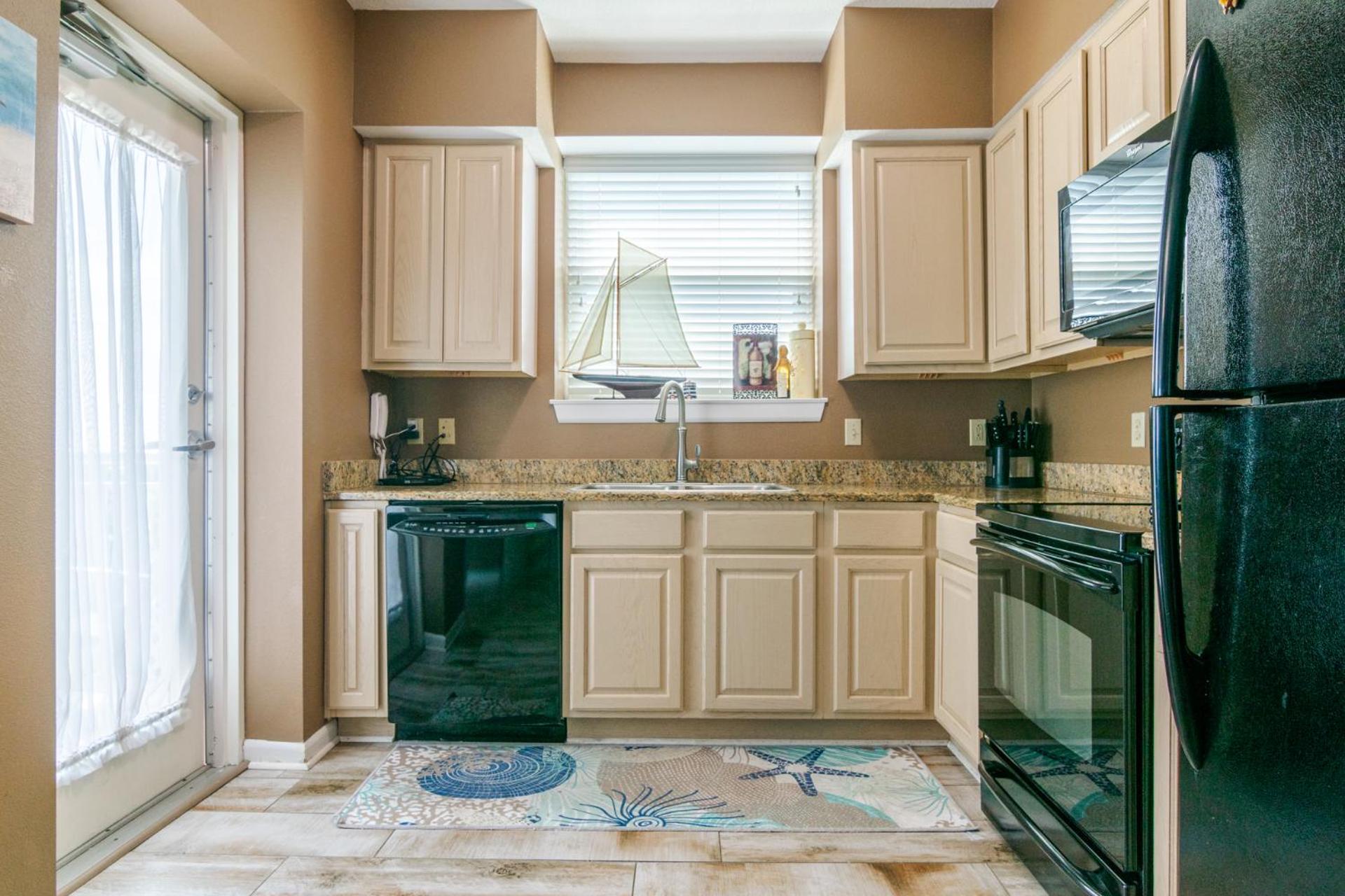 Spacious Beachview End Unit in Legacy Tower 2 -809 - 3 bedroom 3 bath condo