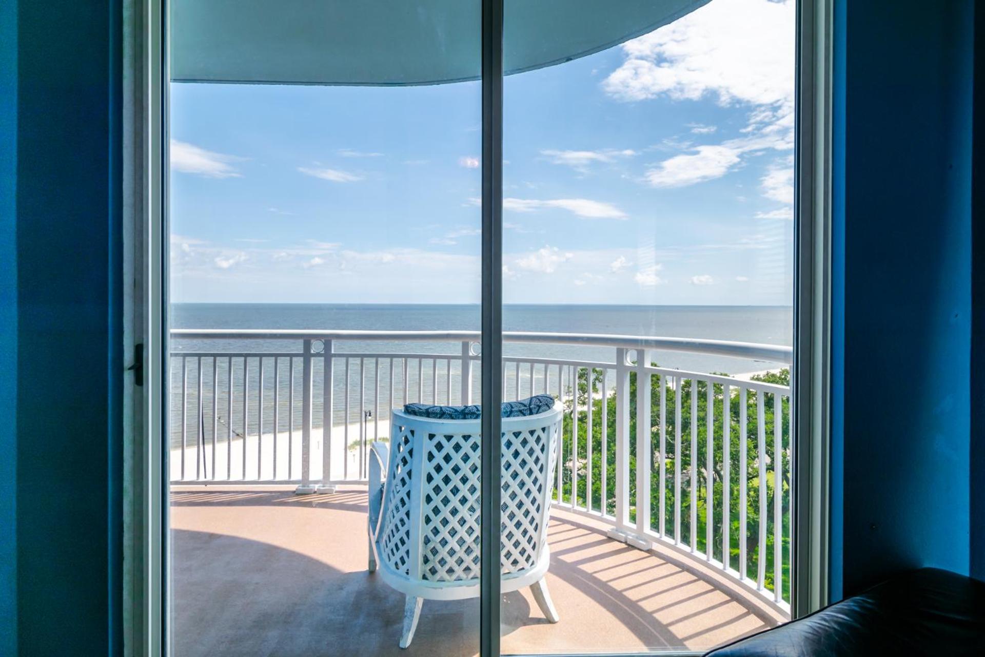 Spacious Beachview End Unit in Legacy Tower 2 -809 - 3 bedroom 3 bath condo
