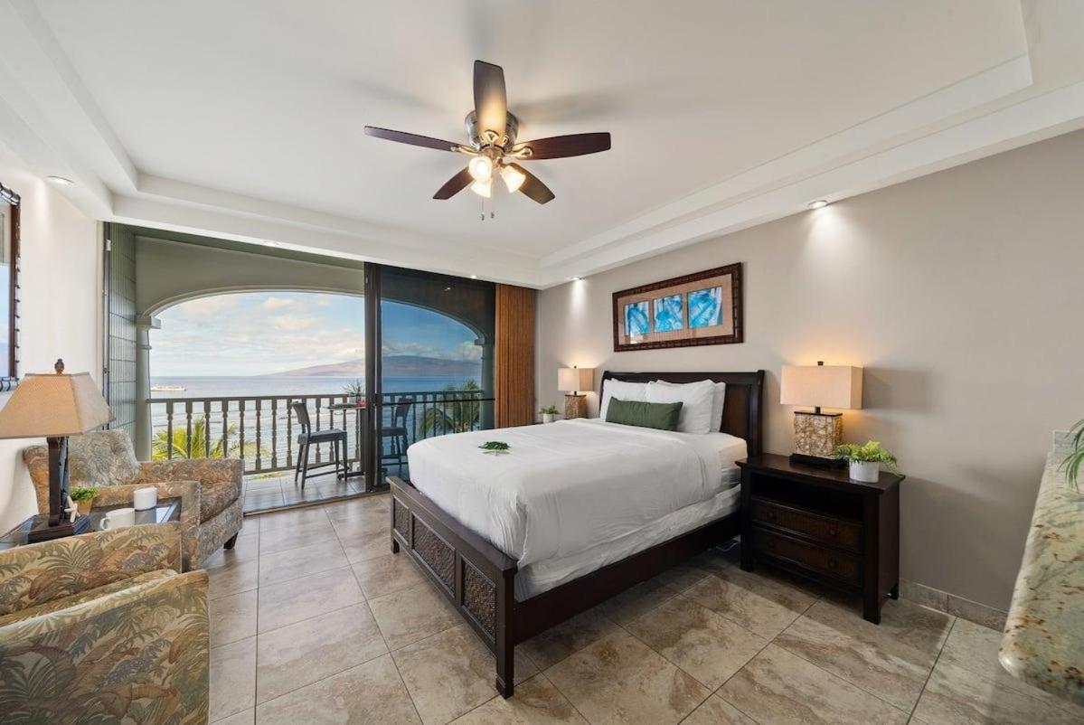 Lahaina Shores 607 · LS 607 Beachfront Remodeled Studio Stunnin