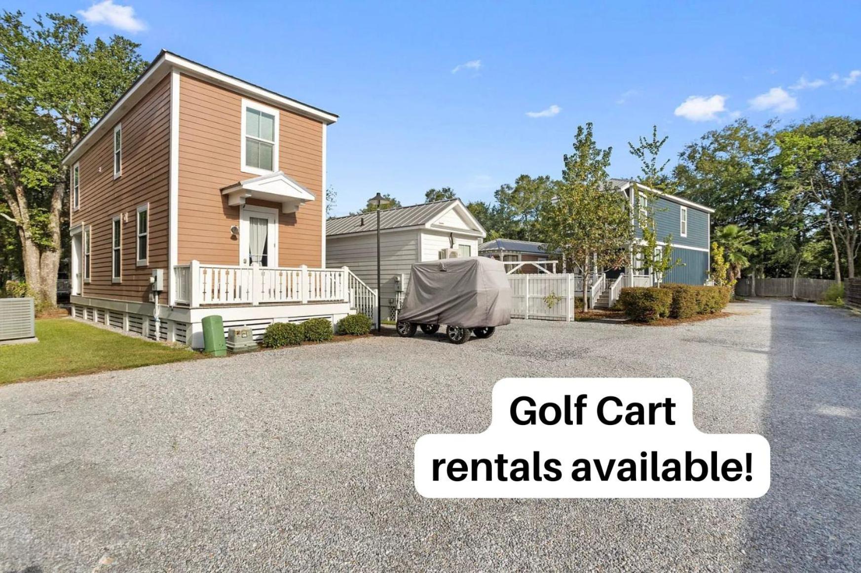 Pelican Cove Cottage located Downtown Ocean Springs