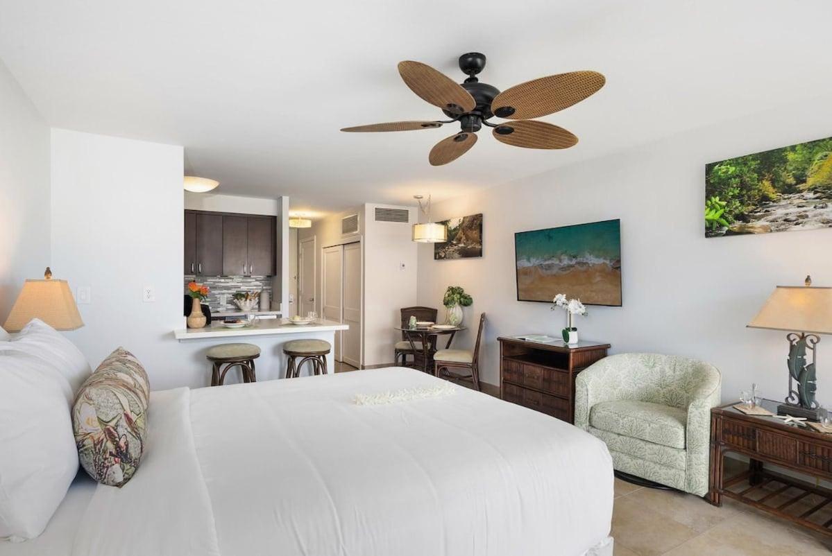 Lahaina Shores 418 · LS 418 Studio Near Beach, Pool & Relaxing H