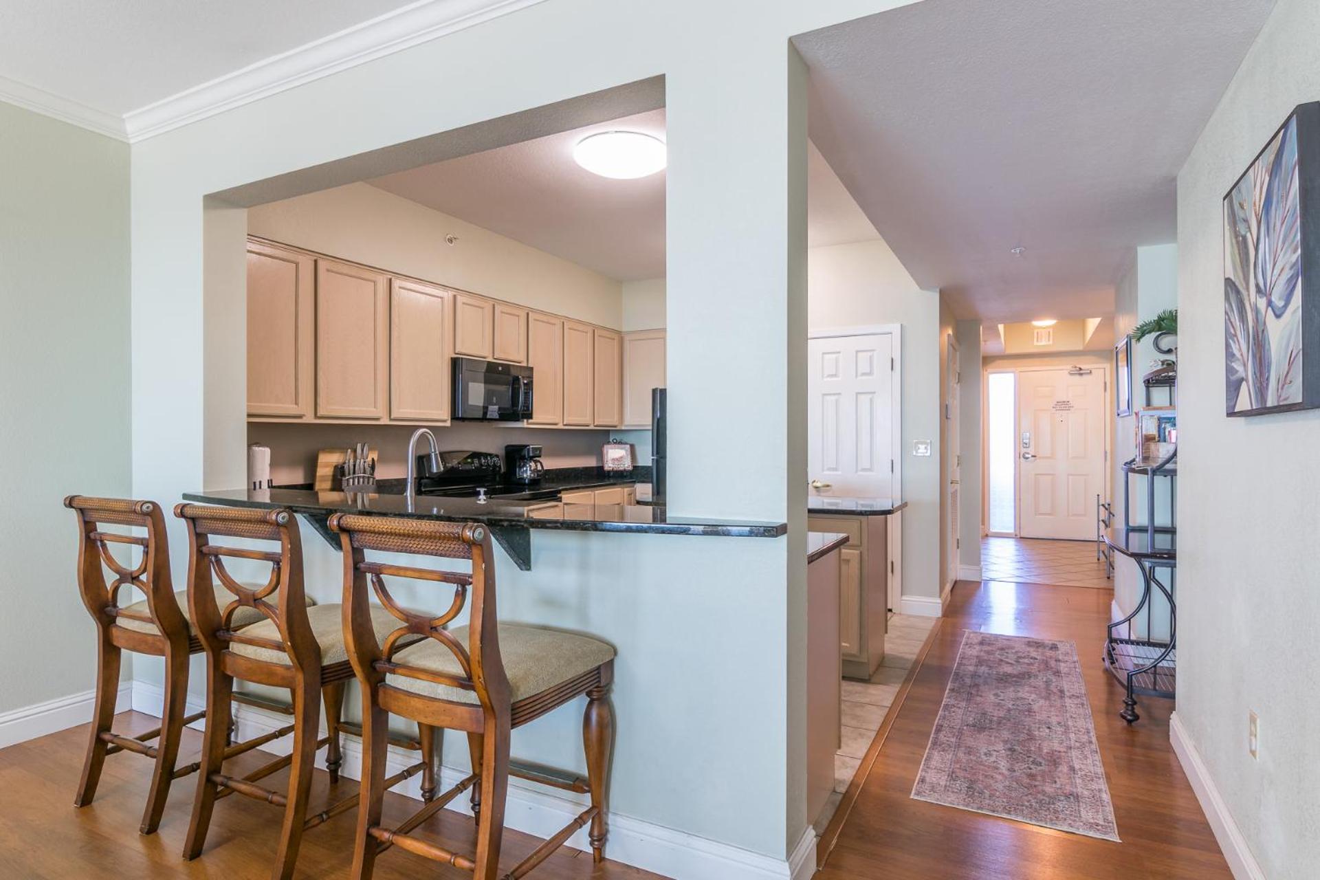 Beachview Condo at Legacy Tower 1 -405 - fully furnished 3 bedroom 2 bathroom