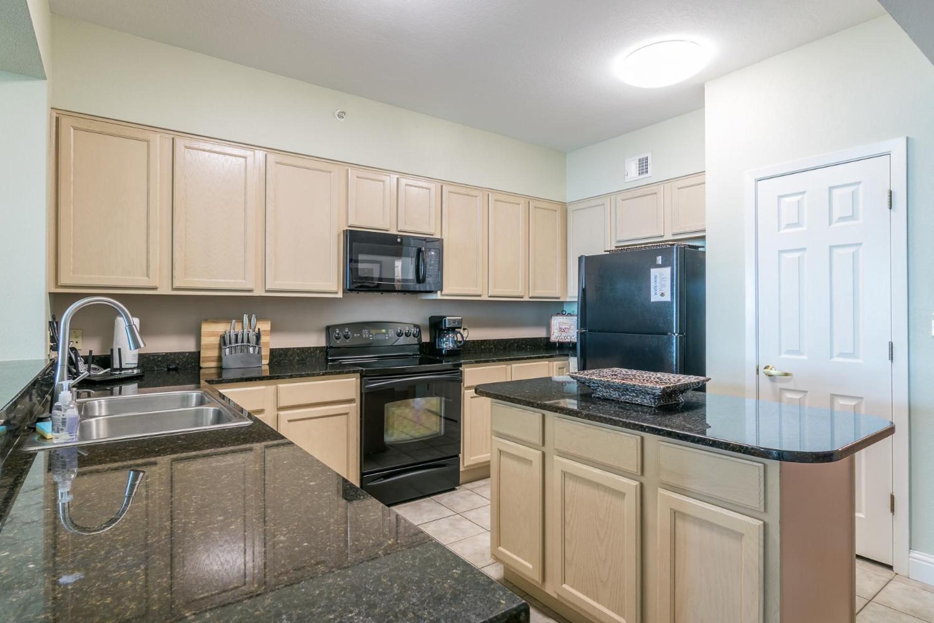 Beachview Condo at Legacy Tower 1 -405 - fully furnished 3 bedroom 2 bathroom