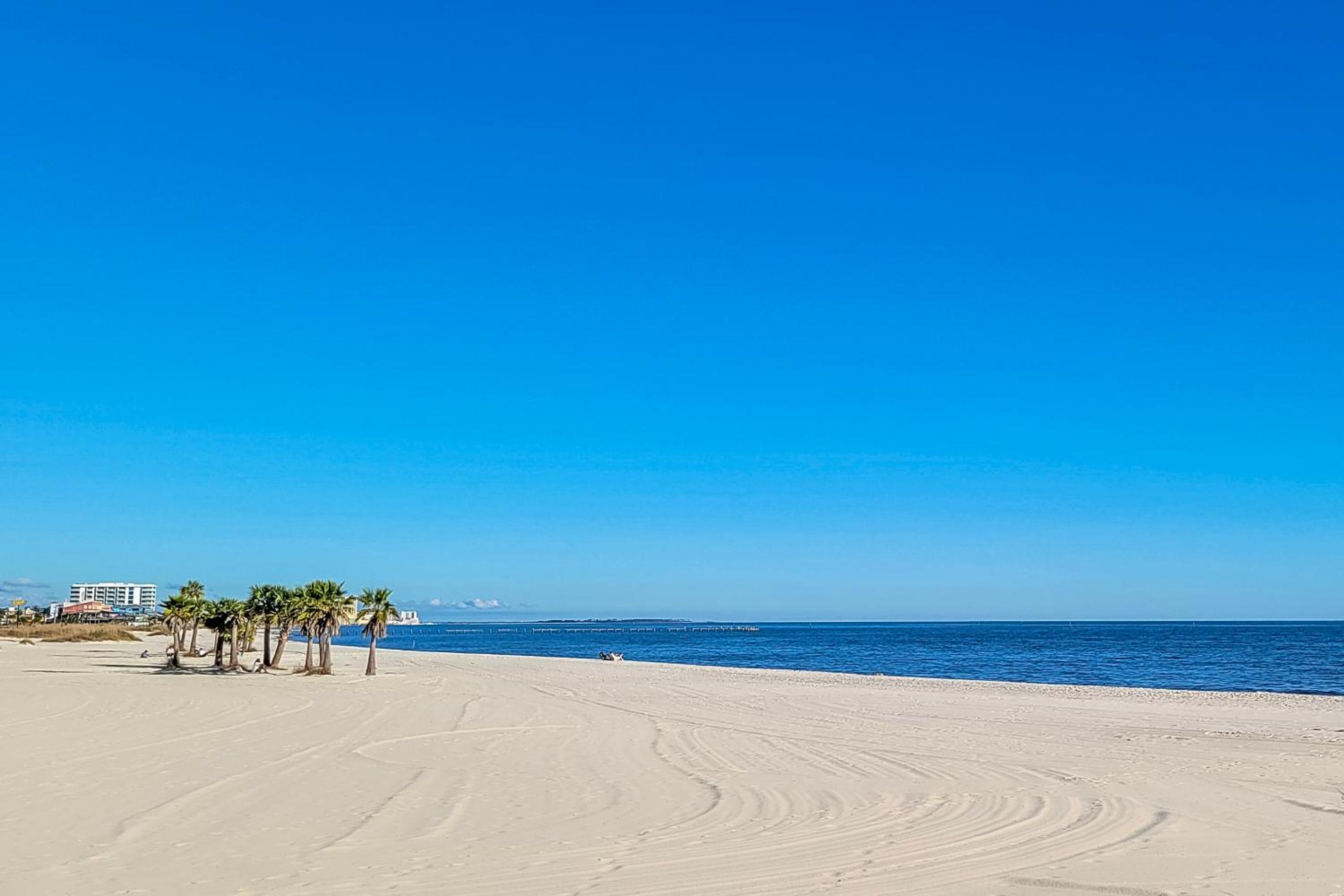Beachview Condo at Sea Breeze -409 - fully furnished 2 bedroom 2 bath