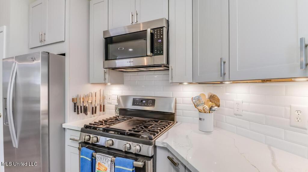 Legacy Villa 2602 - 3 bedroom 2 bath with garage in beachside neighborhood