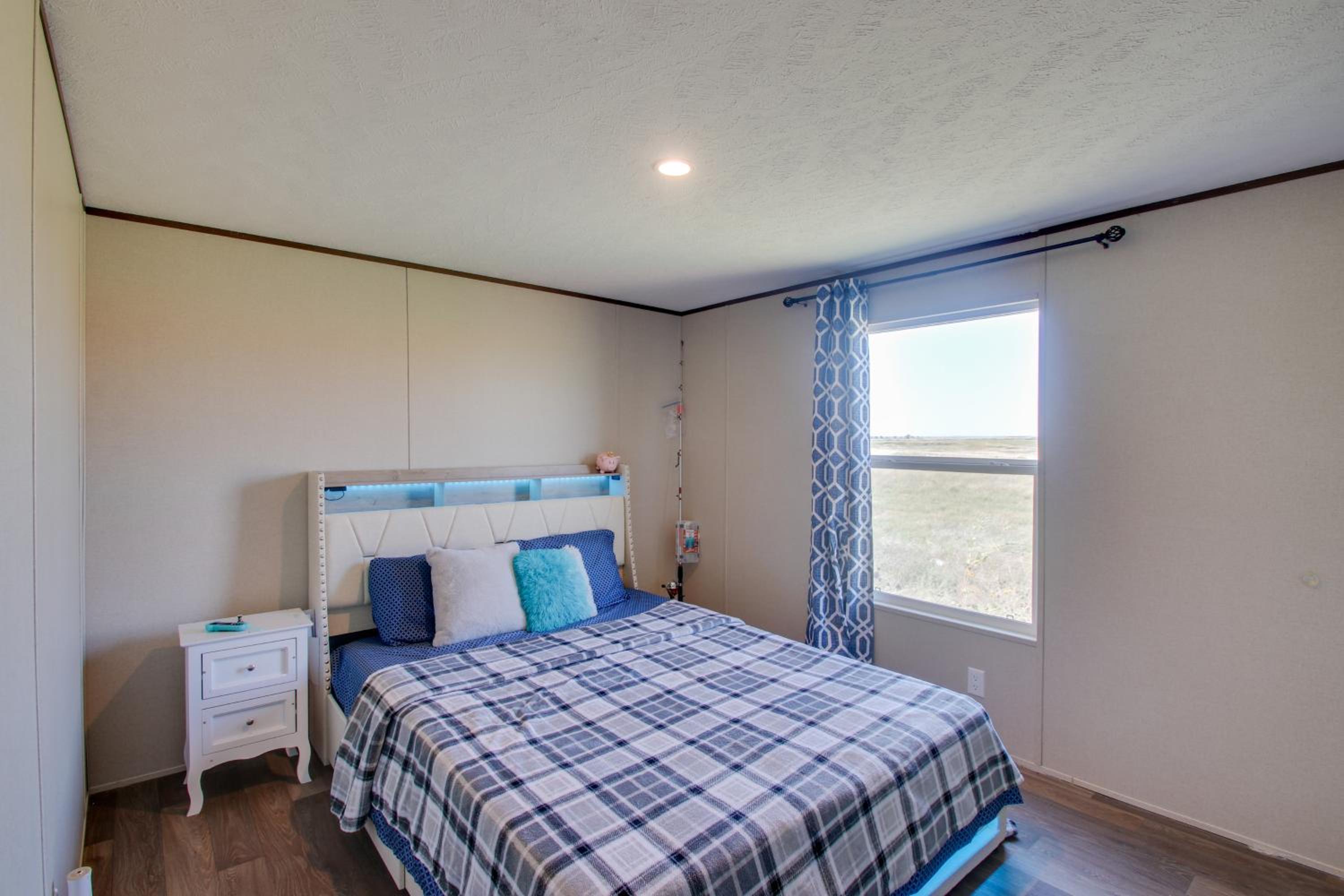Secluded El Reno Retreat w/ Private Fishing Lake!