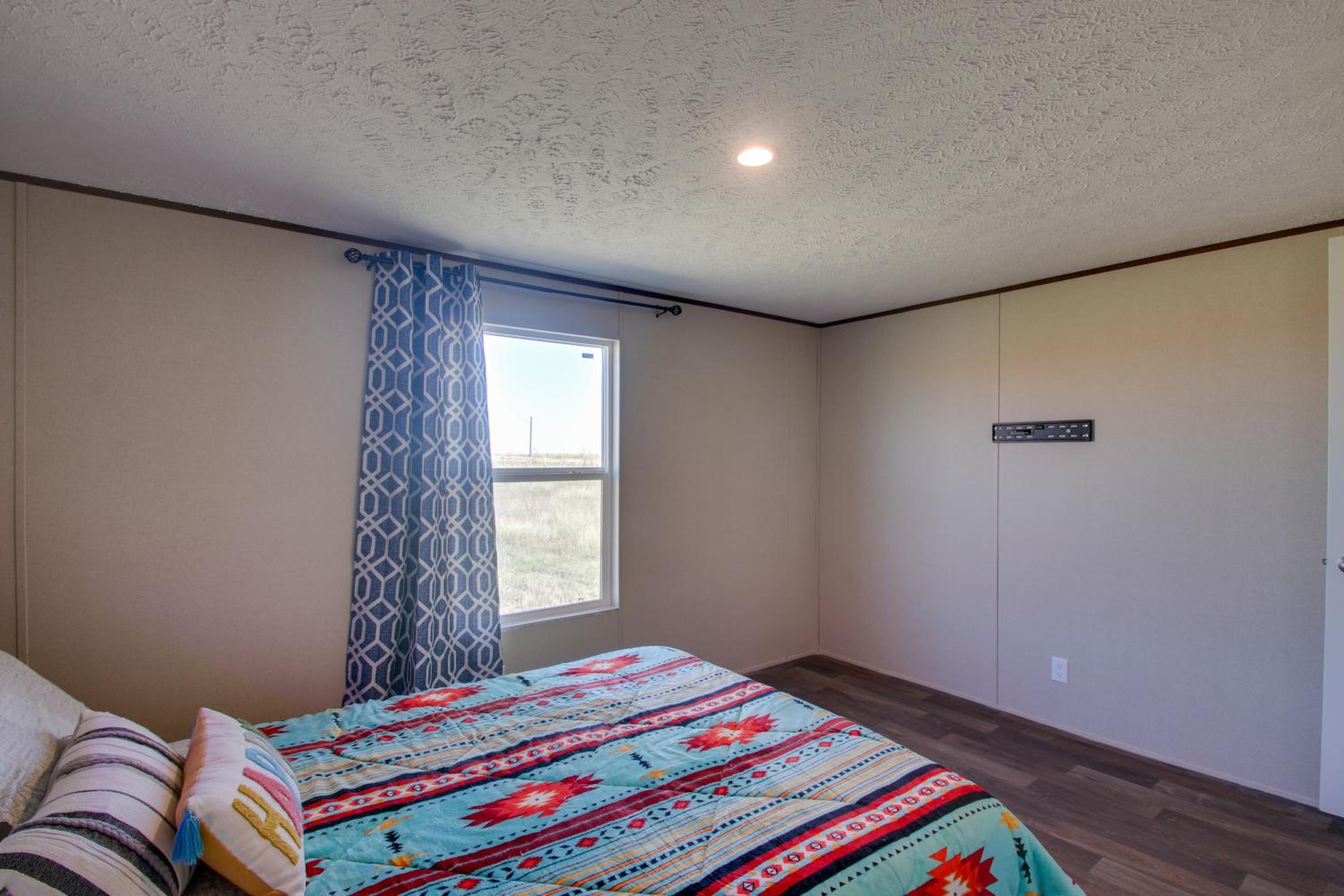 Secluded El Reno Retreat w/ Private Fishing Lake!