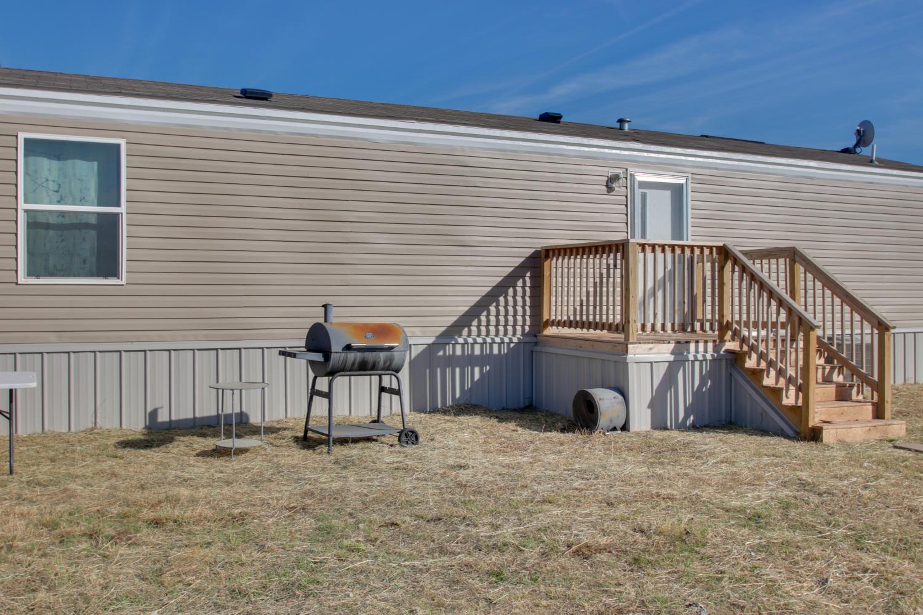 Secluded El Reno Retreat w/ Private Fishing Lake!