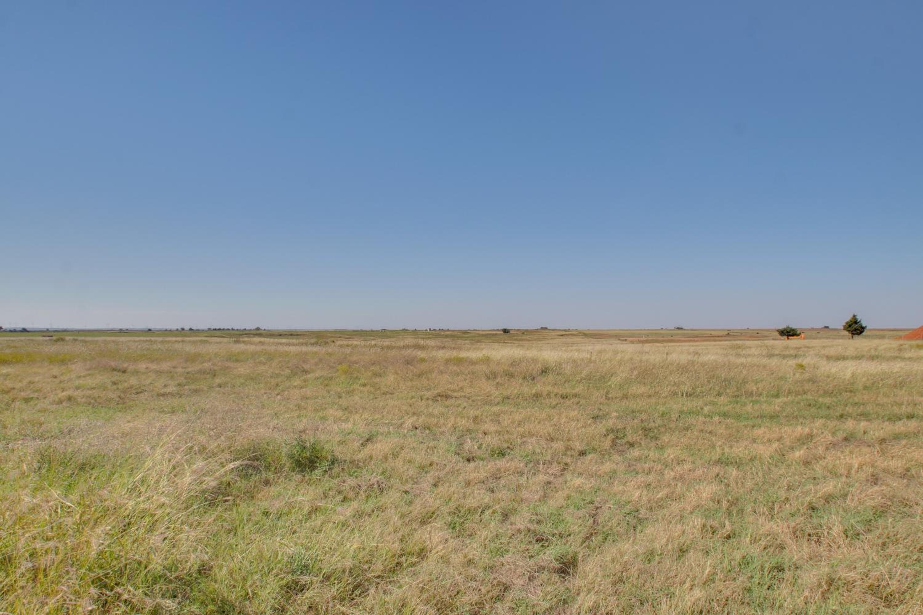 Secluded El Reno Retreat w/ Private Fishing Lake!