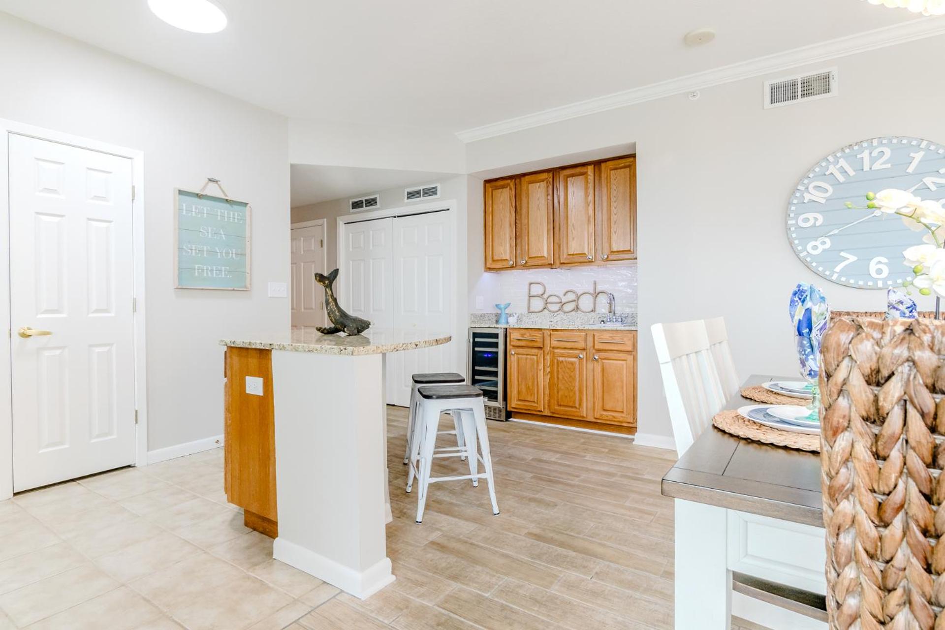 Spacious Beachview End Unit in Legacy Tower 1-508 - 3 bedroom 3 bath condo