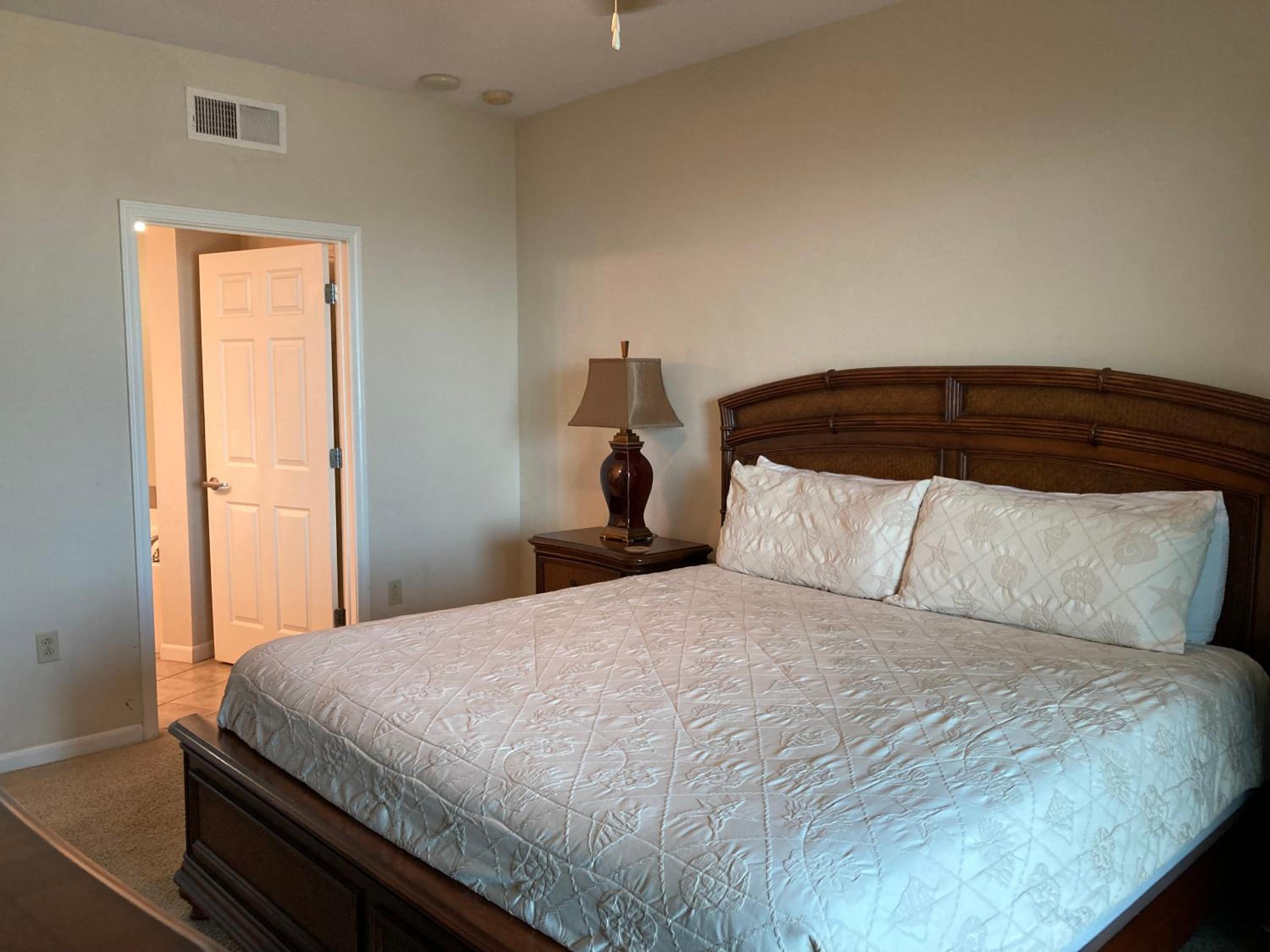 Beachview Condo at Legacy Tower 2 -708 - fully furnished 2 bedroom 2 bathroom