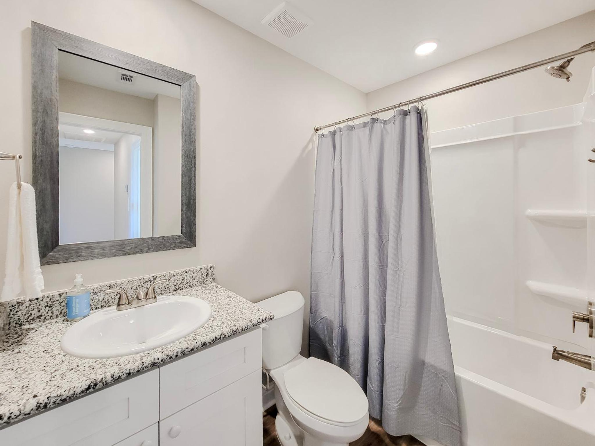 BRAND NEW, Fully Furnished, 3 Bedroom Cottage!