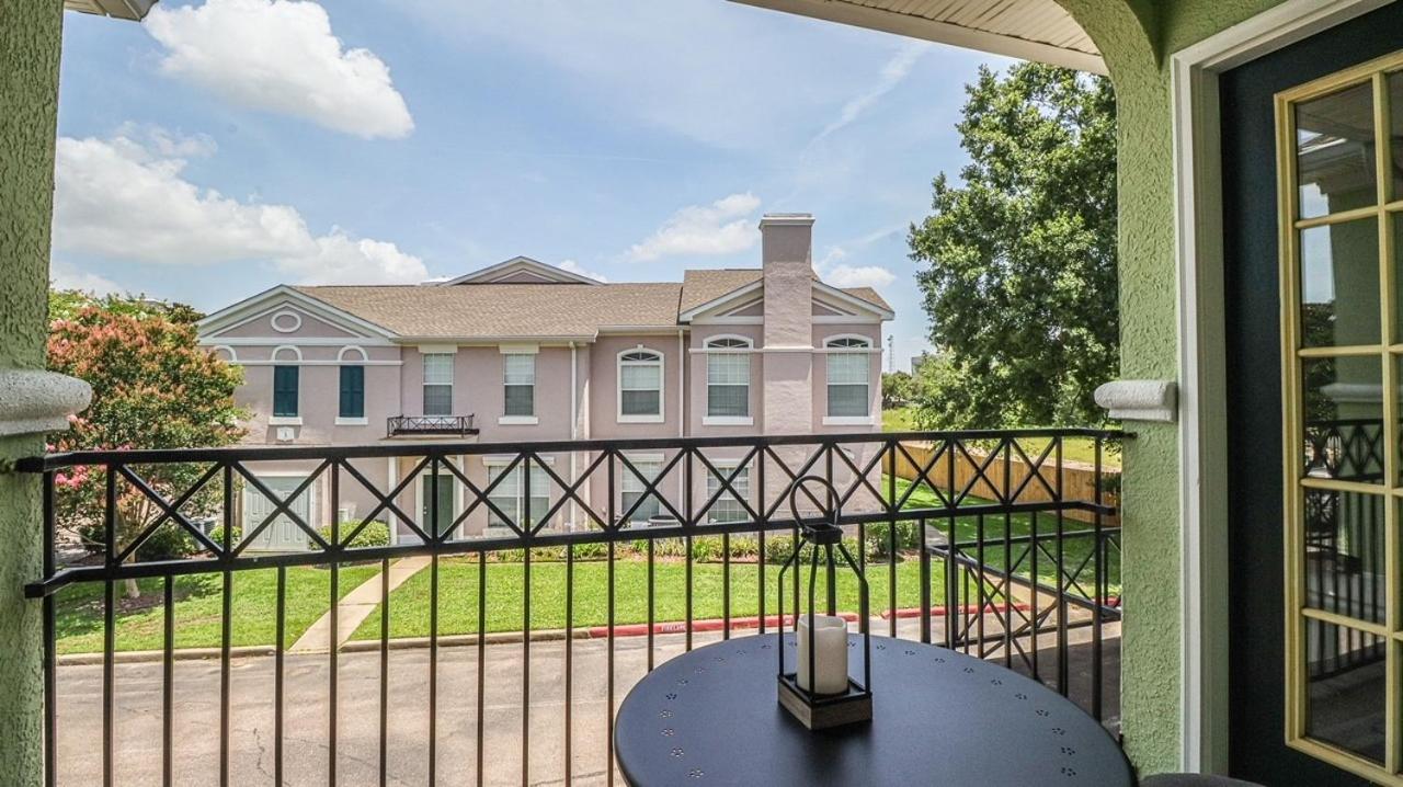 Legacy Villa 203 - 2 bedroom 2 bath with garage in a beachside neighborhood