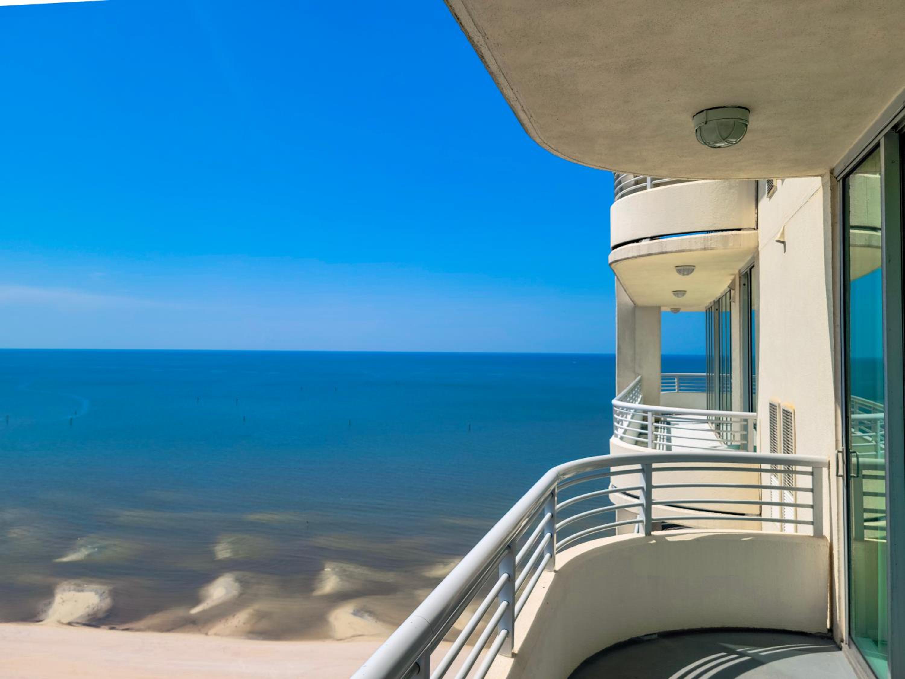 Beautiful 15th floor 2 bedroom, 2 bath condo at The Ocean Club!