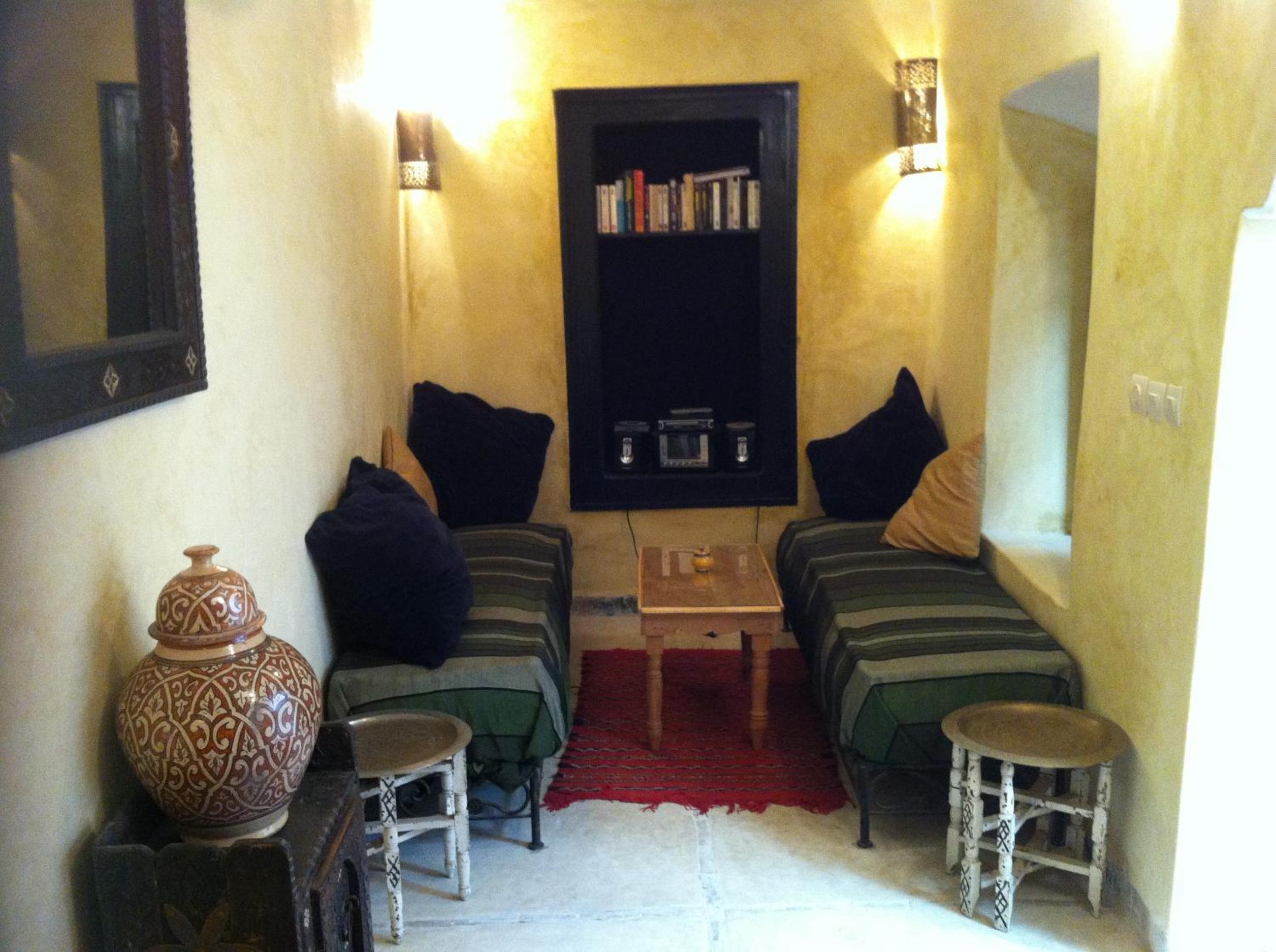 lounge