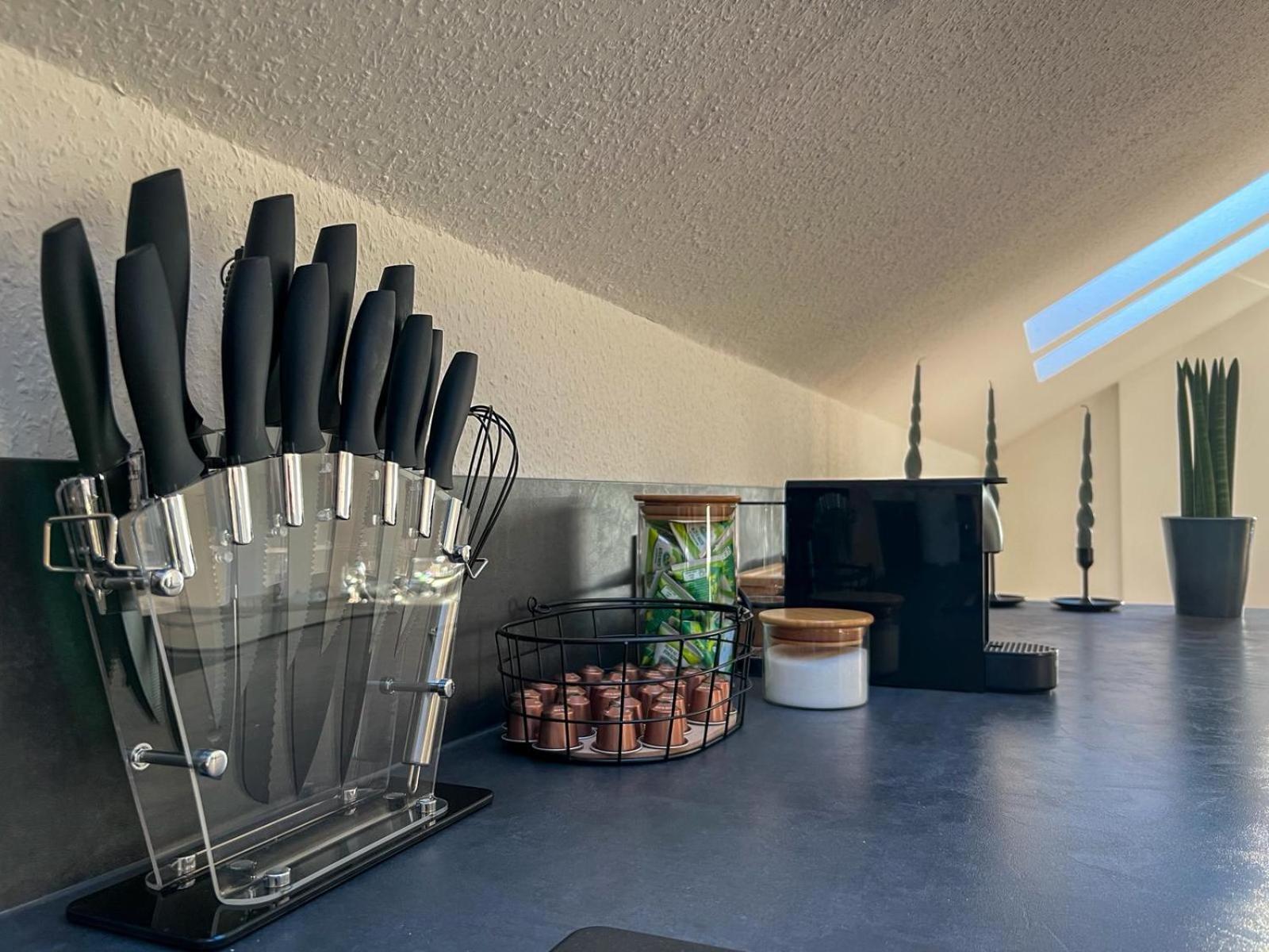 MaMa-Apartments - Netflix, Balkon, Arbeitsplatz, WIFI, Waschmaschine, familienfreundlich, kostenloser Parkplatz - 125 qm