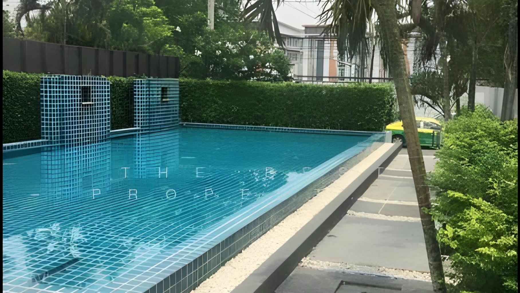 Minimalist Oasis - Monthly Stay Near Airport, Local Gems & Mall - Minimum Stay 28 Days
