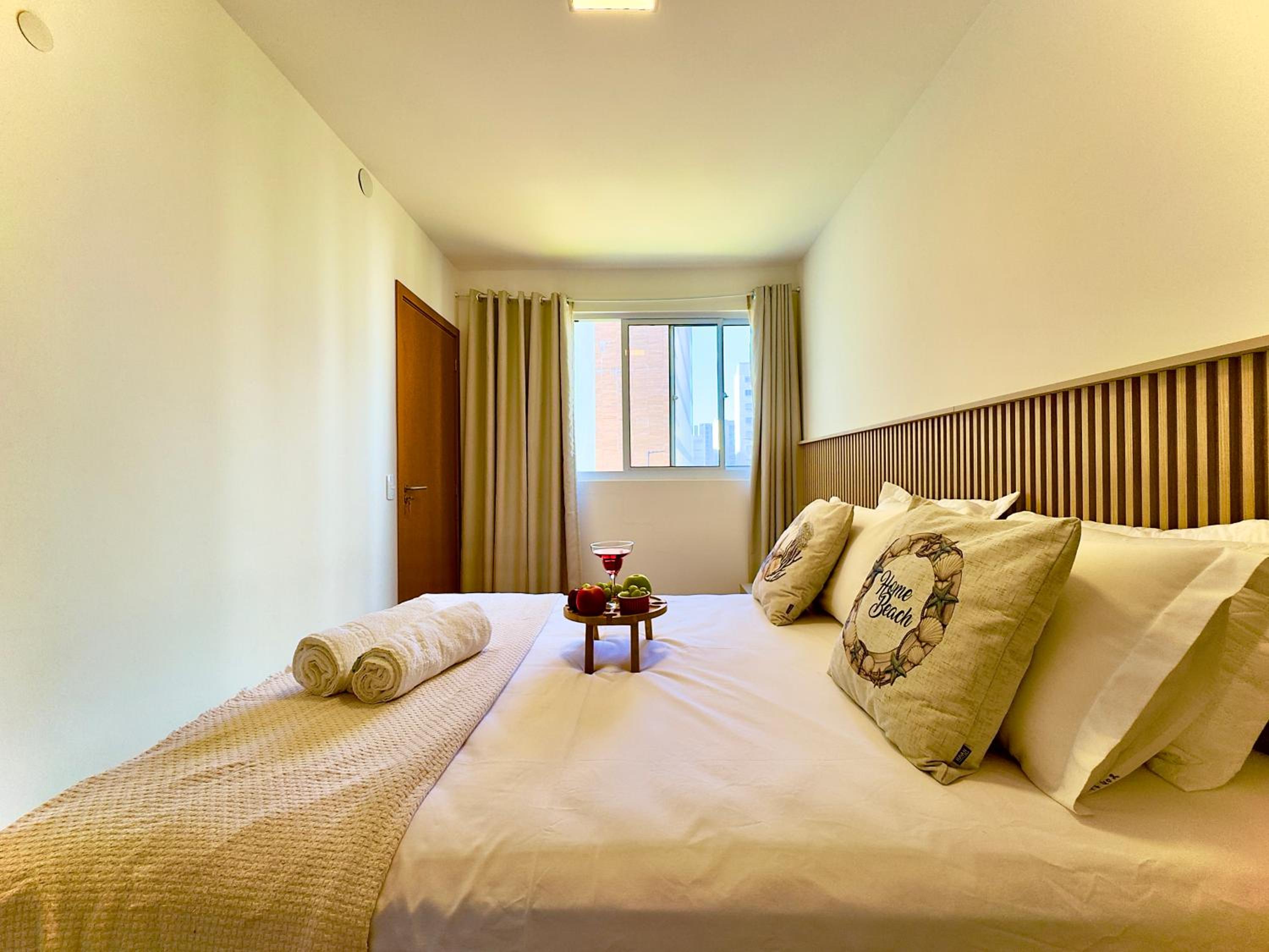 Apto em Condominio Frente Mar com Piscinas Spa Sala de Jogos Quadra de Futebol e Espaco Kids Ideal para Familias