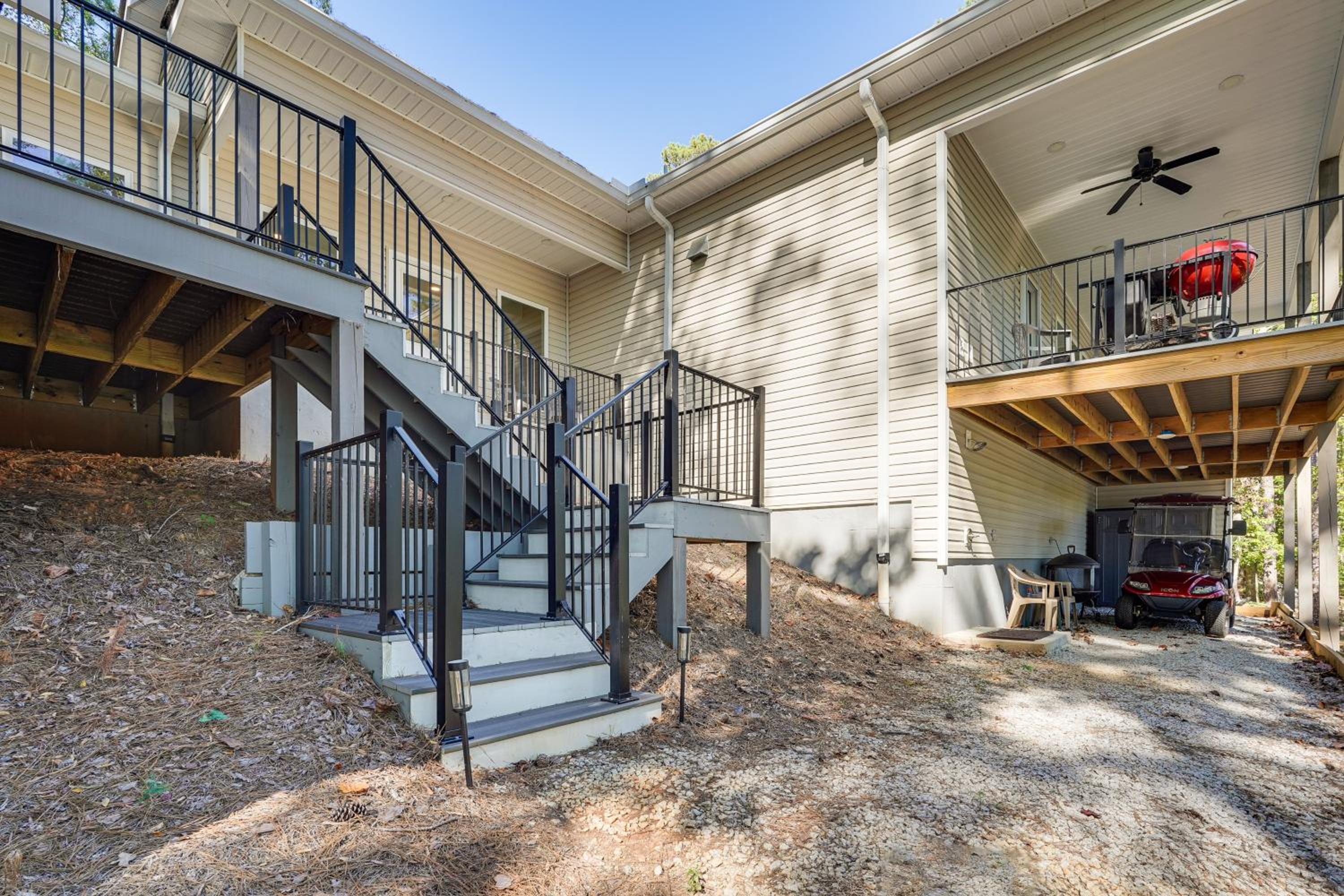 Clarks Hill Lake Retreat! Waterfront Home with Dock