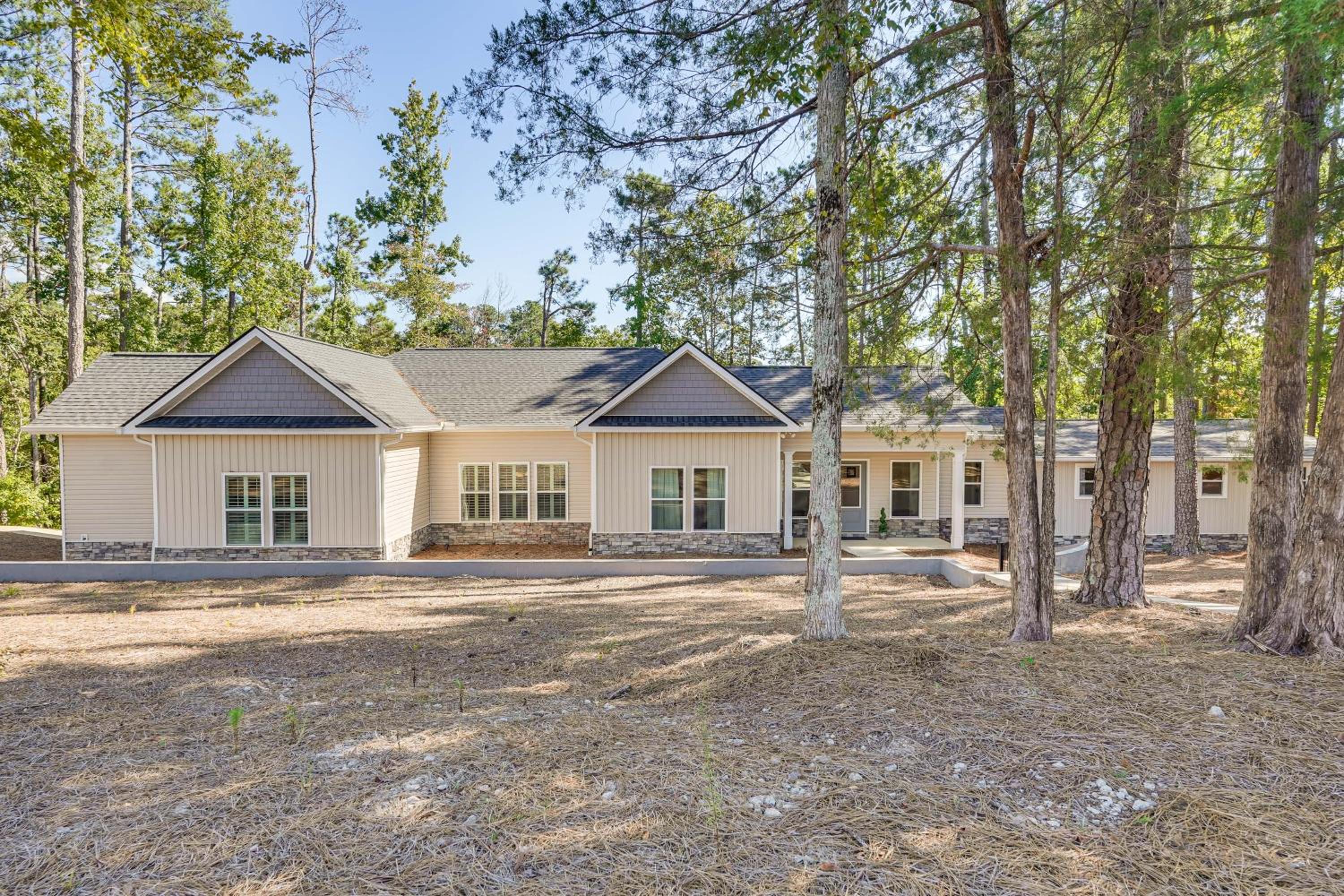 Clarks Hill Lake Retreat! Waterfront Home with Dock