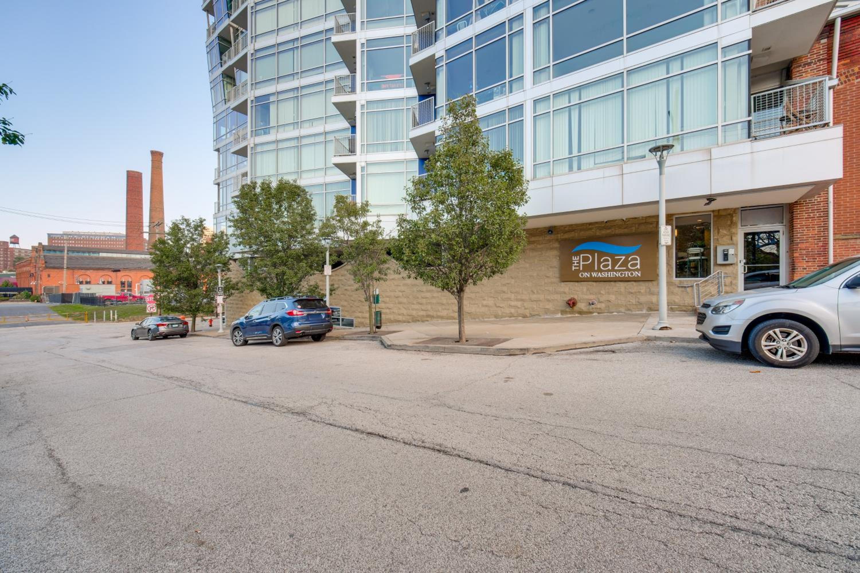 3 Mi to Dtwn Cleveland Condo with Lake Erie Views!