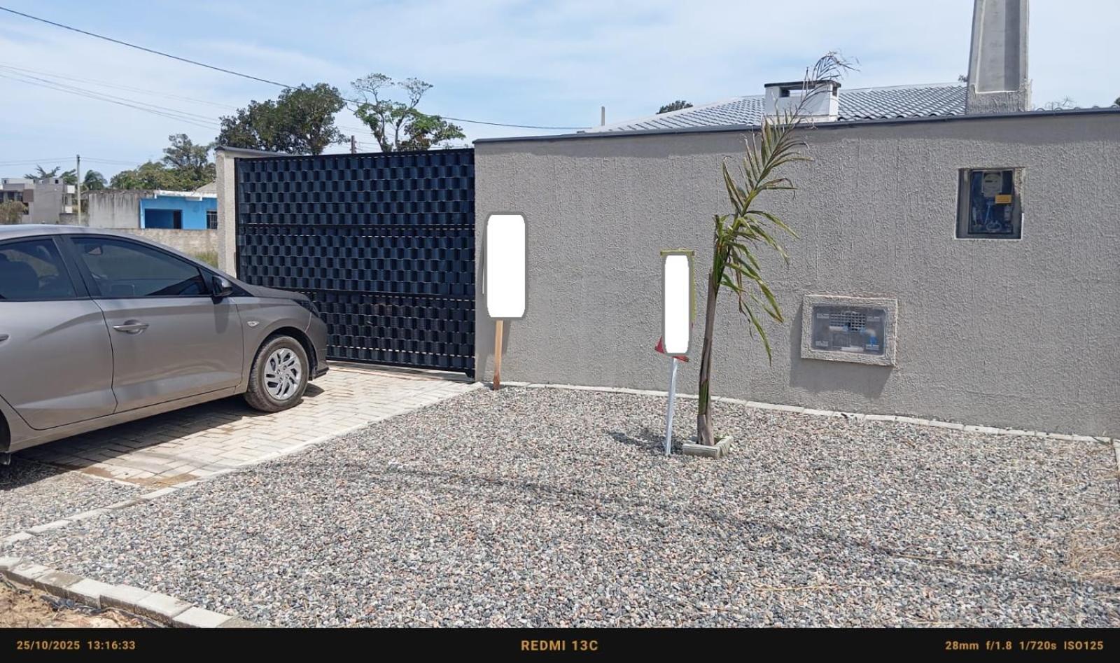aconchegante com piscina e churrasqueira, pertinho da praia