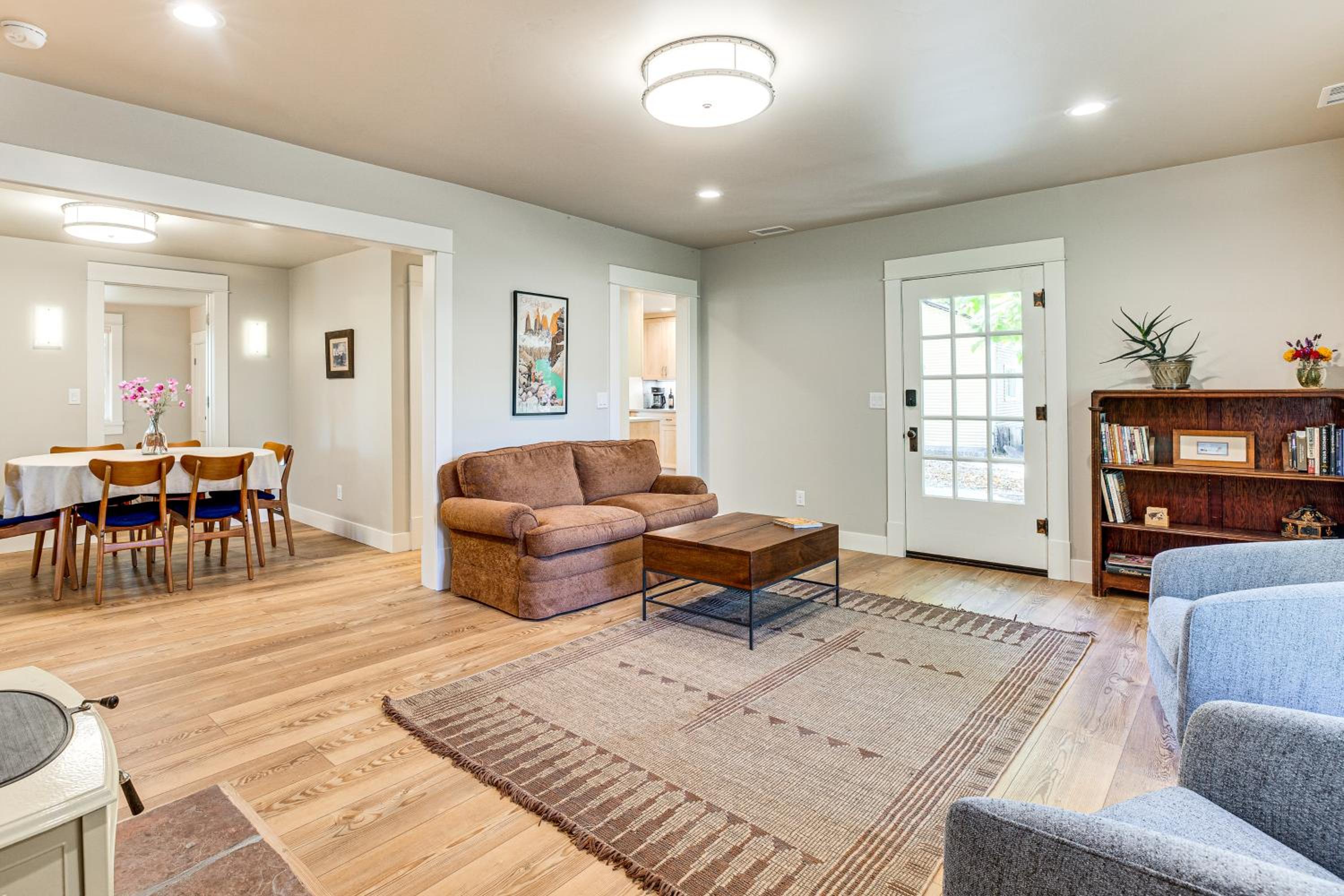 Off the Rails in Palisade Wine Country Retreat!