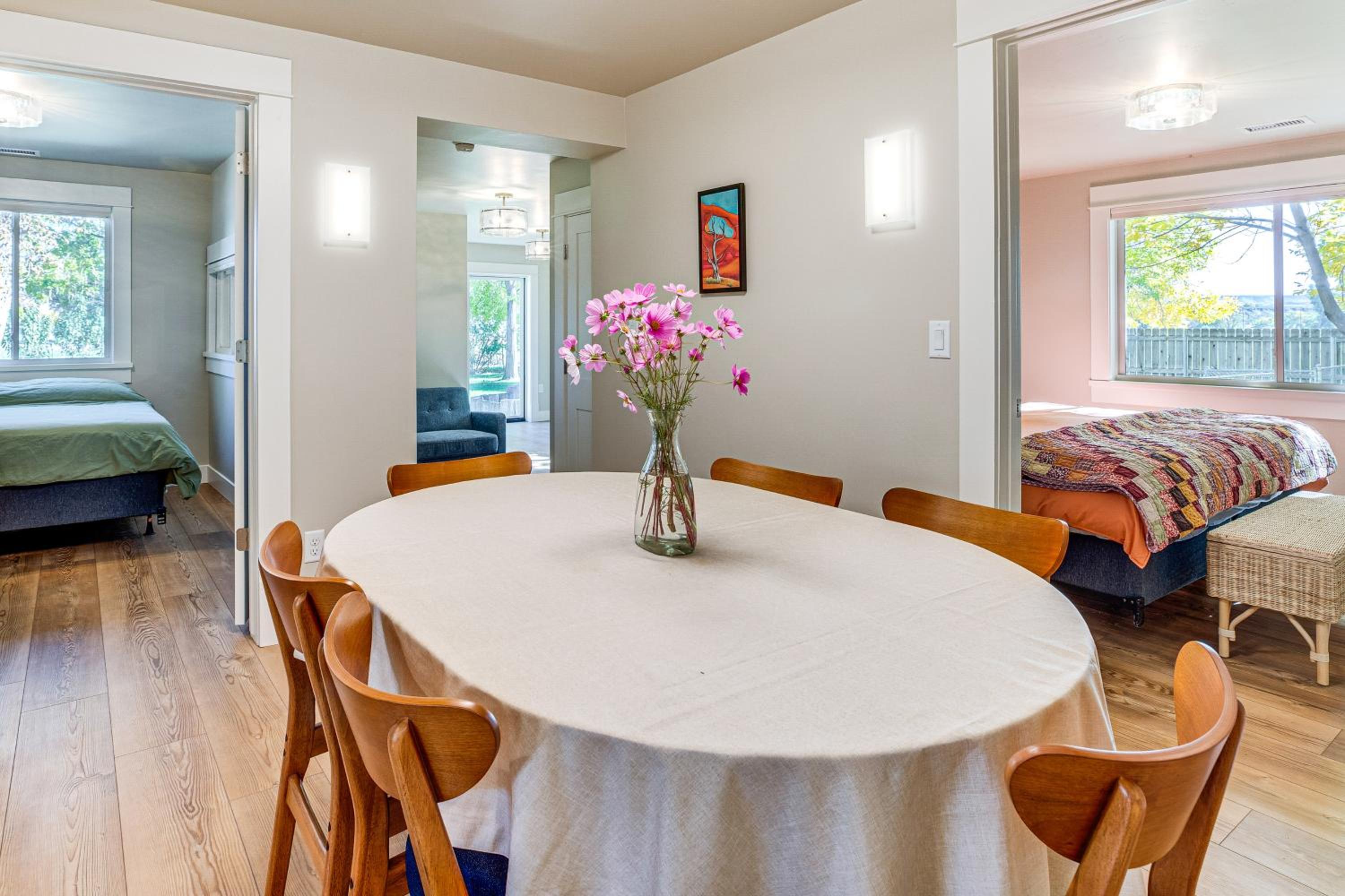 Off the Rails in Palisade Wine Country Retreat!