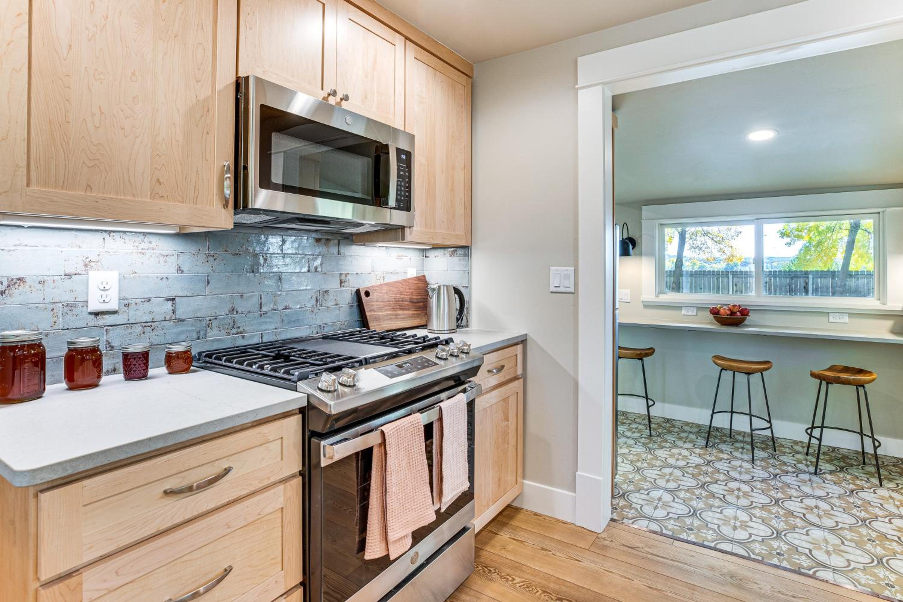 Off the Rails in Palisade Wine Country Retreat!