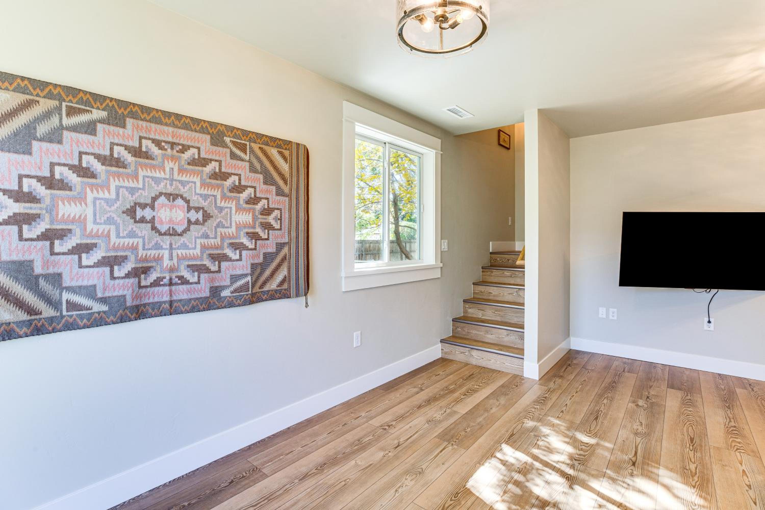 Off the Rails in Palisade Wine Country Retreat!