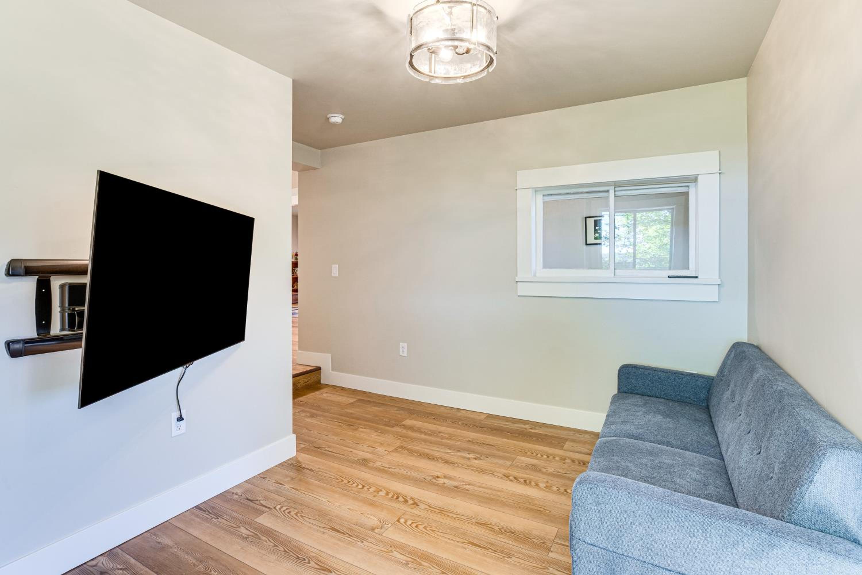 Off the Rails in Palisade Wine Country Retreat!