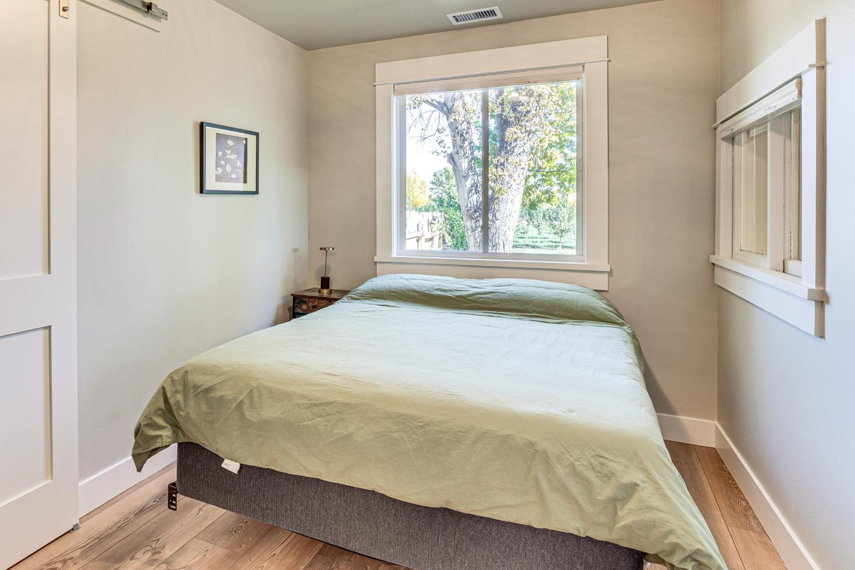 Off the Rails in Palisade Wine Country Retreat!