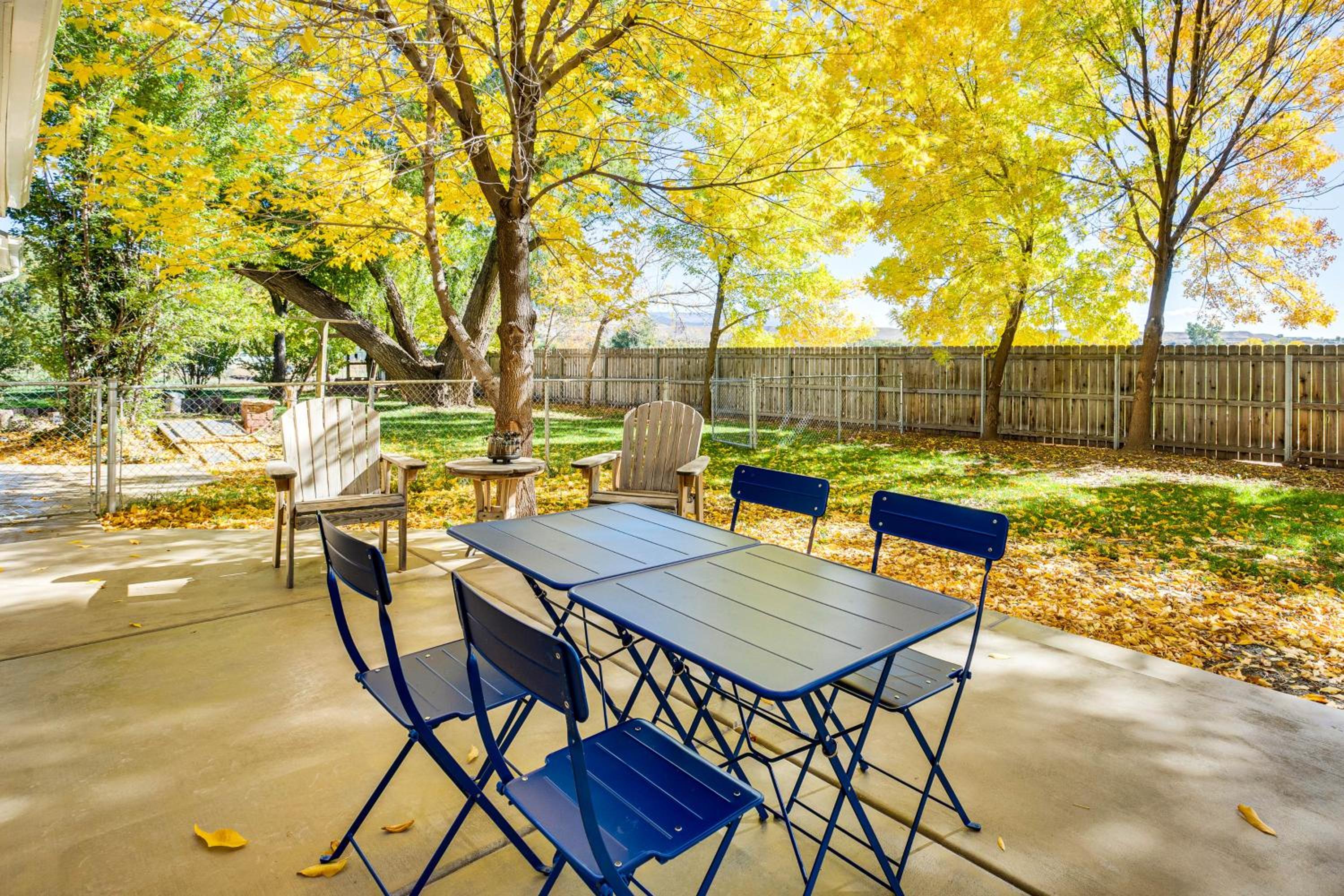 Off the Rails in Palisade Wine Country Retreat!